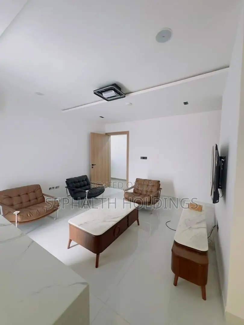 Furnished 1bdrm Apartment in Lekki Phase 1 for sale