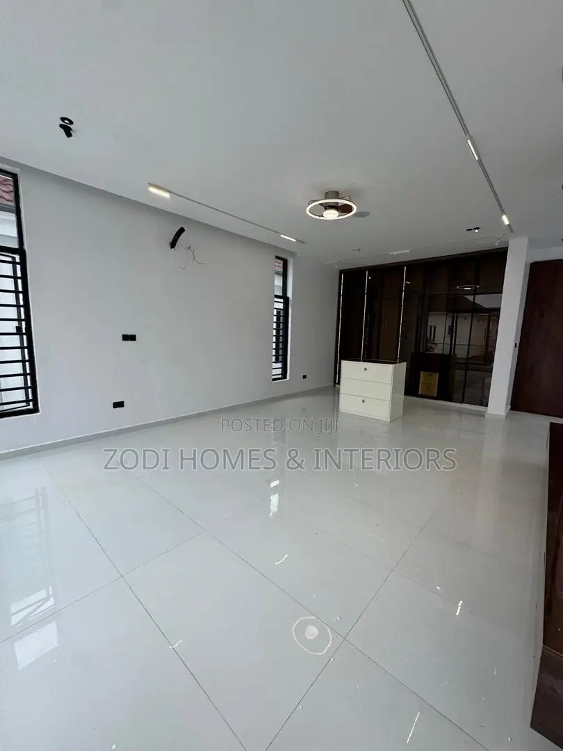 4bdrm House in Victoria Island for rent