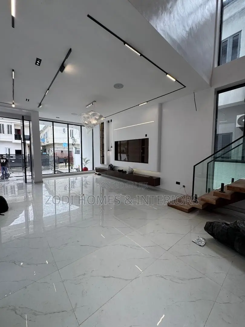 4bdrm House in Victoria Island for rent