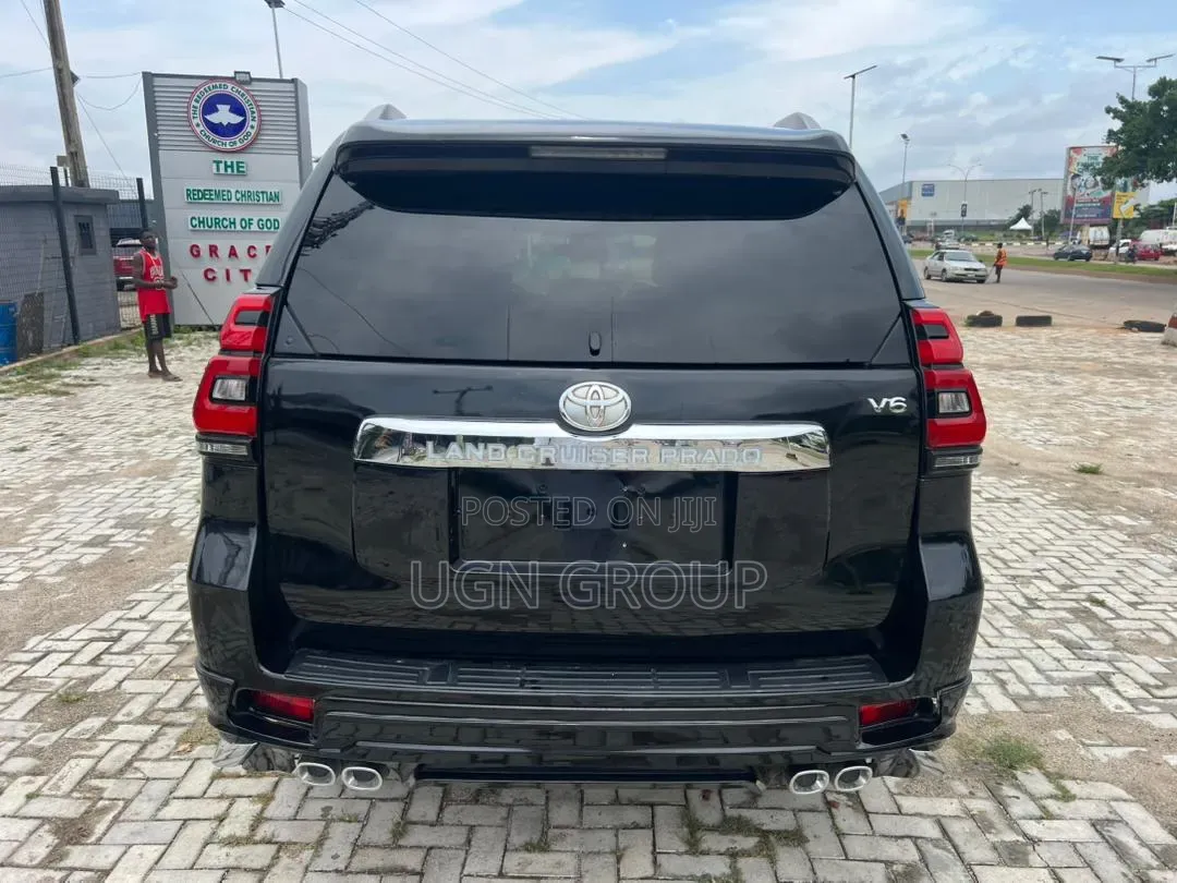 Toyota Land Cruiser Prado 2020 Black