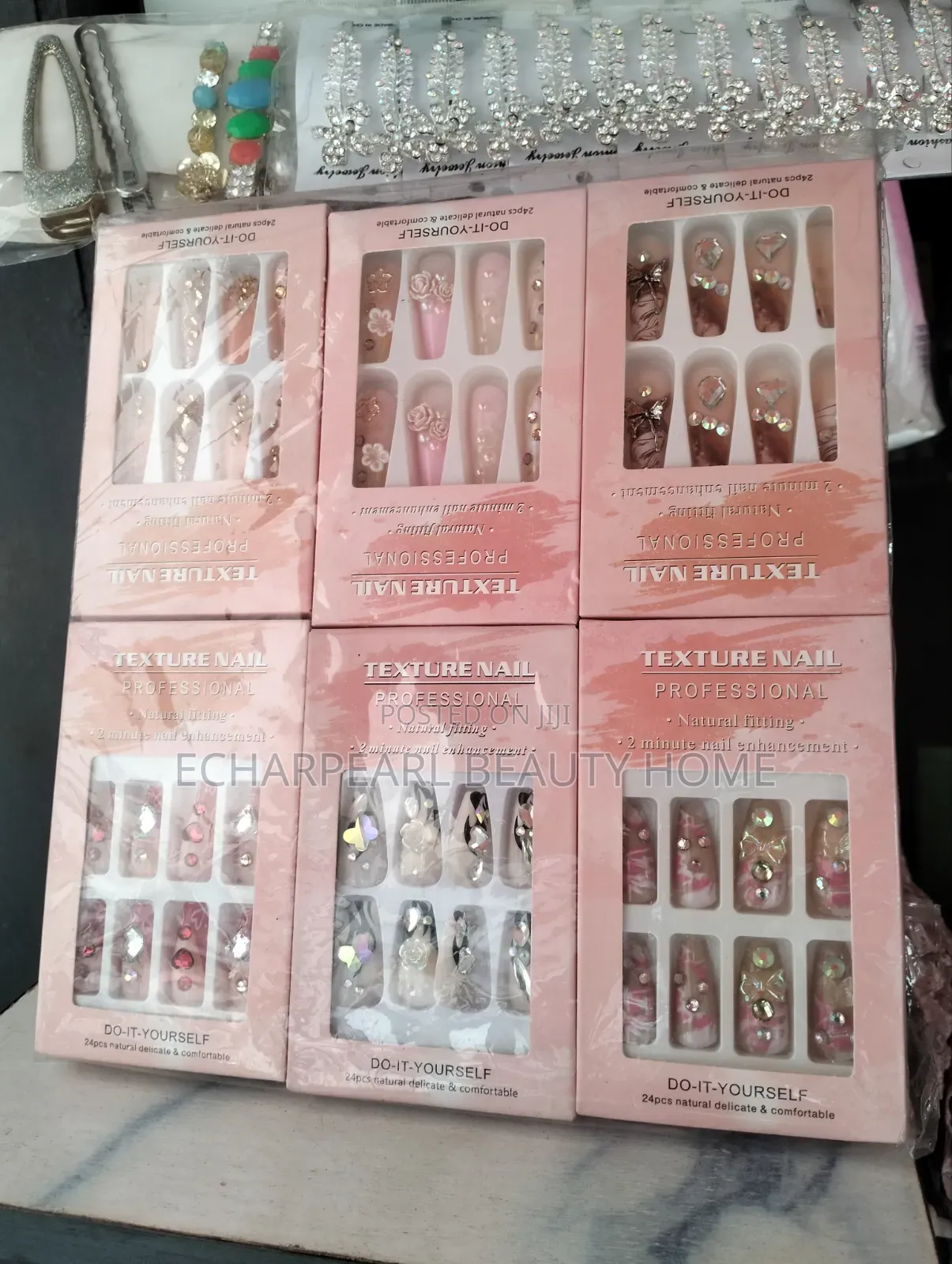 Beautiful Ready-Made Press-on Nails – Reusable Artificial Nails