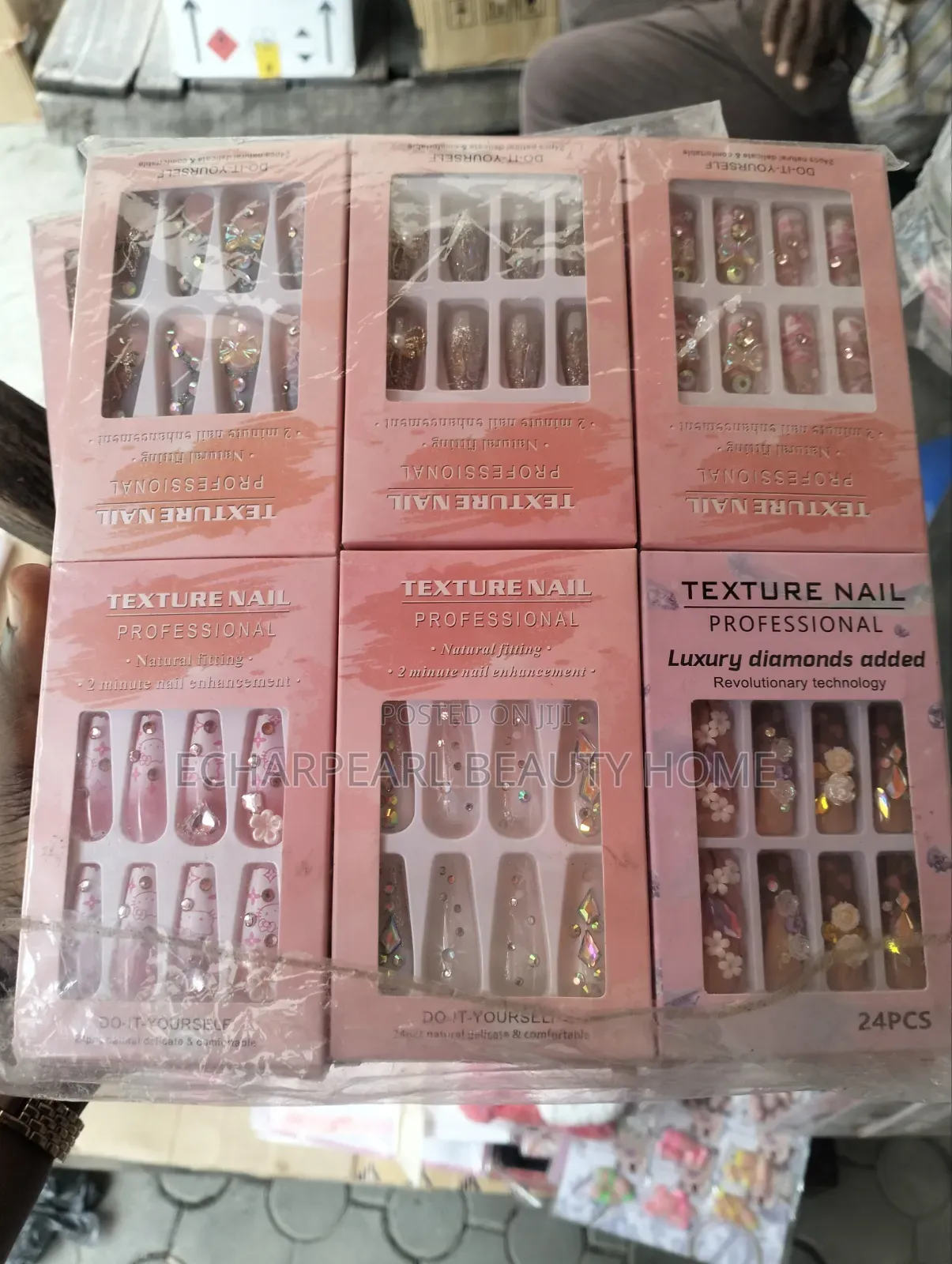 Beautiful Ready-Made Press-on Nails – Reusable Artificial Nails