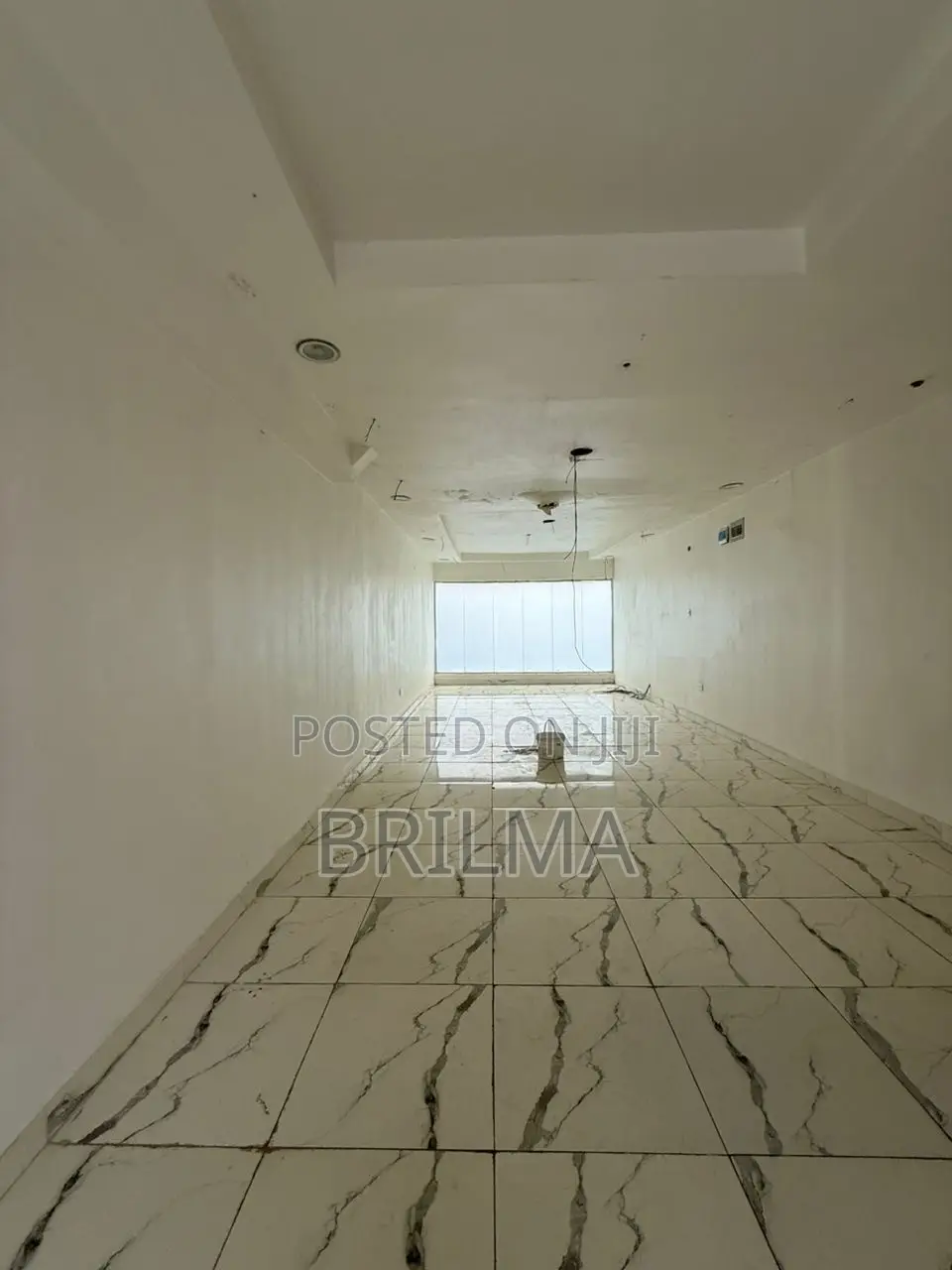 65Sqm Office/Shop Space in Wuse 2 for Rent