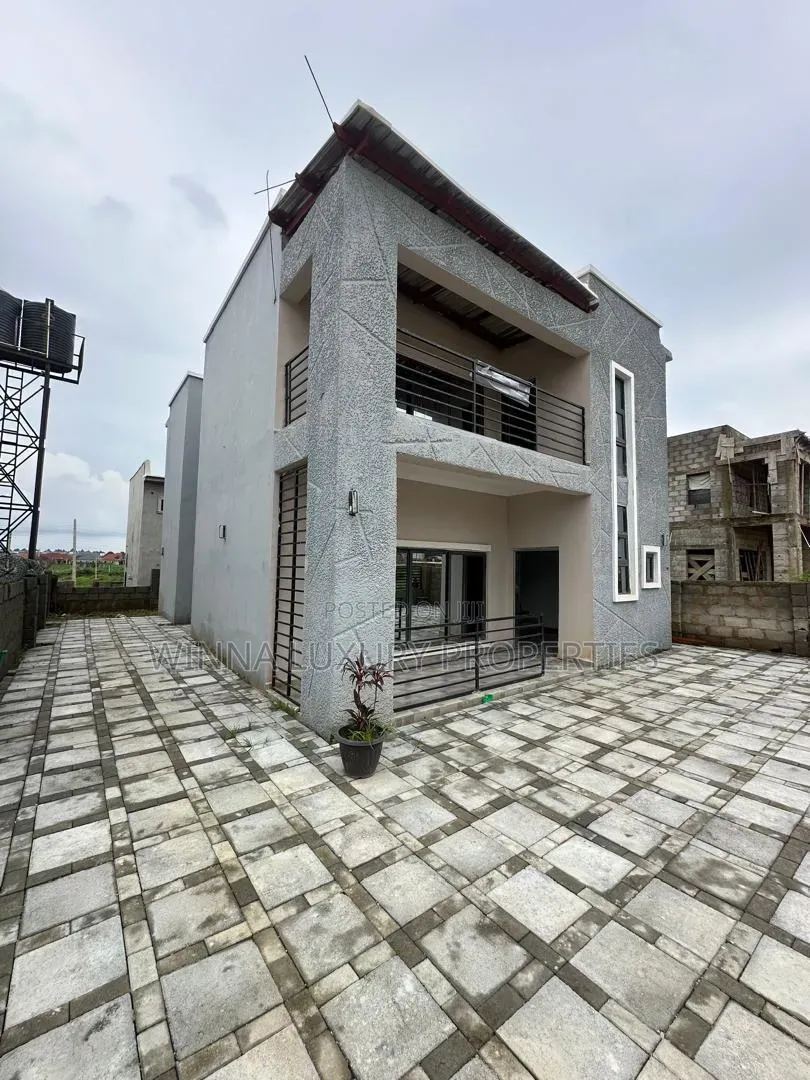2bdrm Apartment in Von Axis, Lugbe District for rent