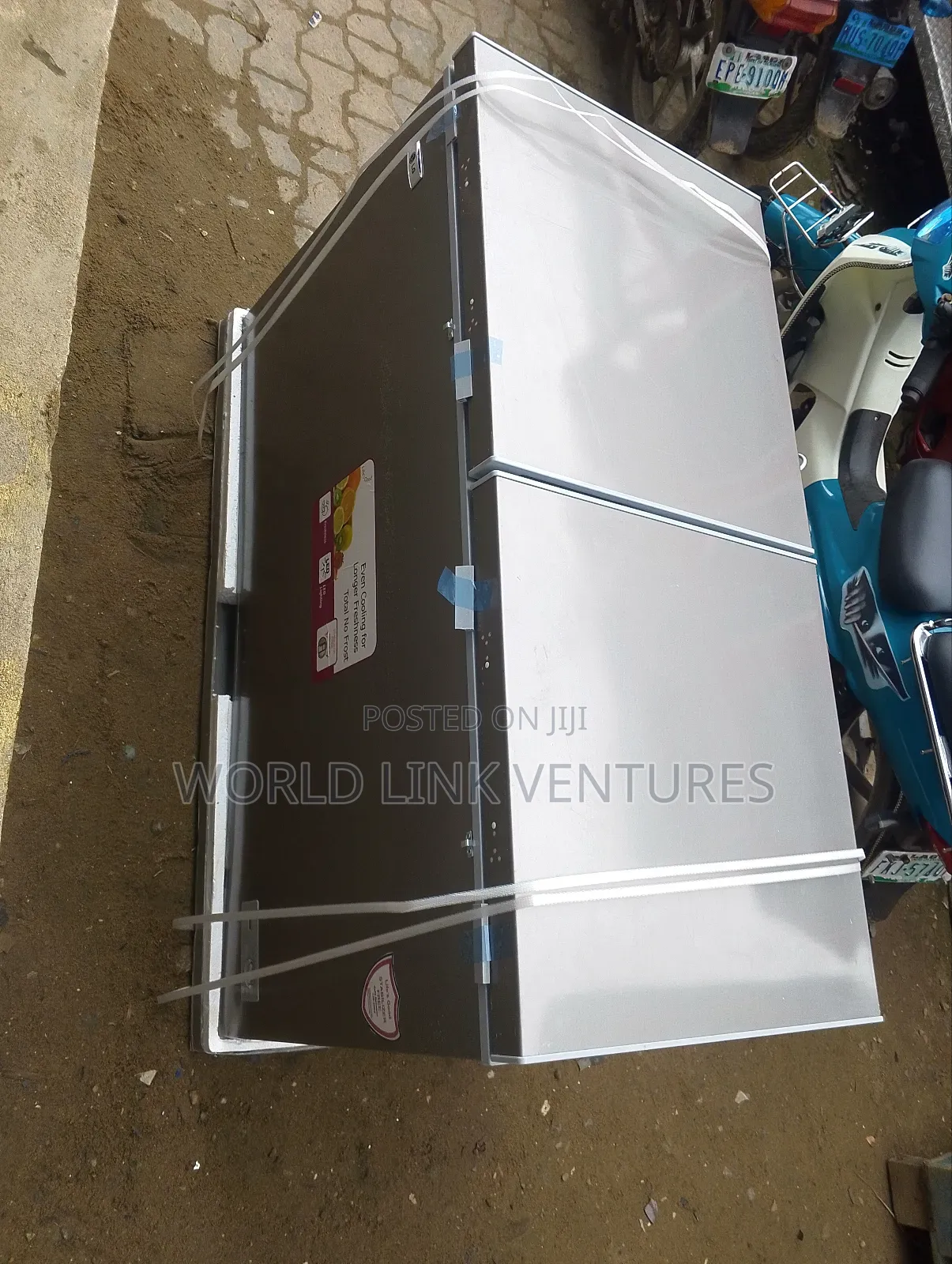 LG 2 Doors Chest Freezer  Sliding Glass and Inner Interior LED Light