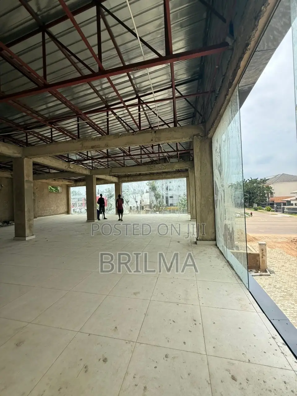 75Sqm Shop/Office Space in Wuse 2 for Rent