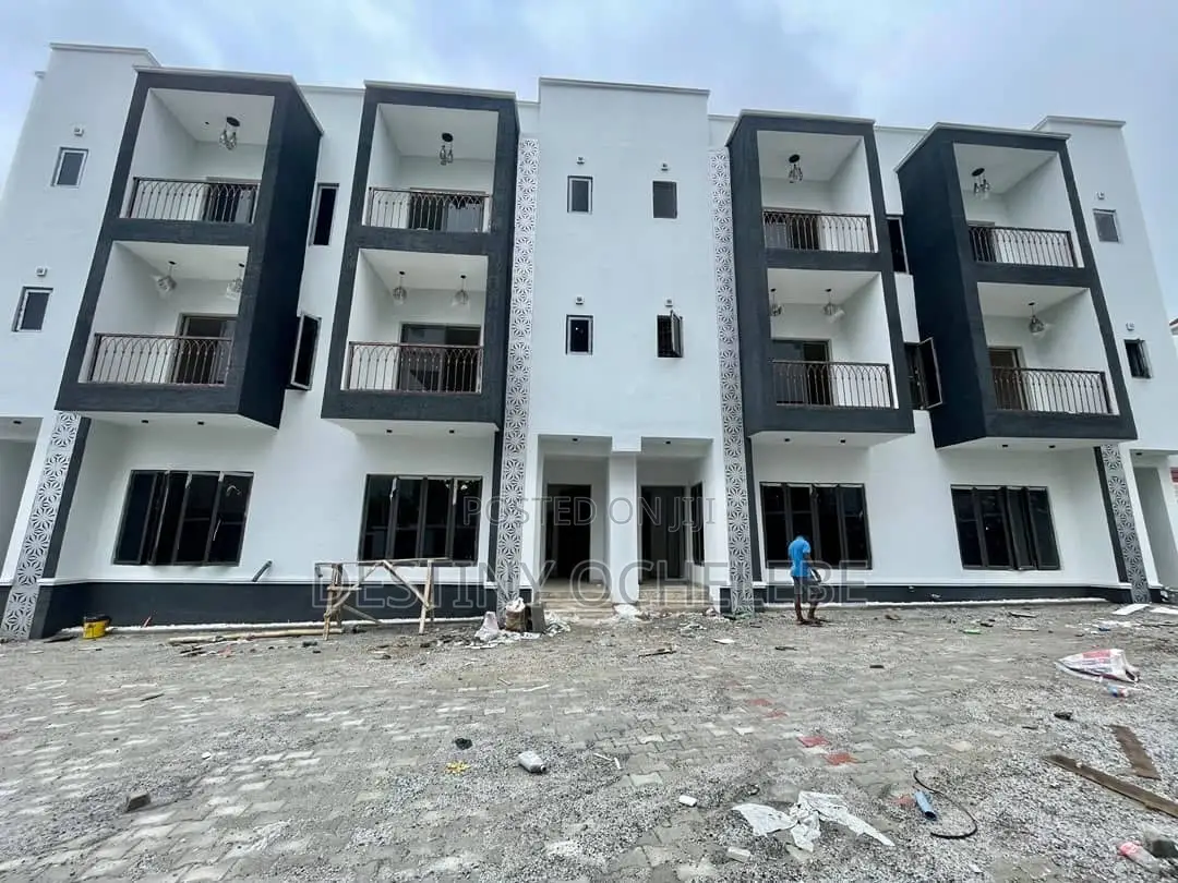 4bdrm Duplex in Jahi By Gilmor for sale