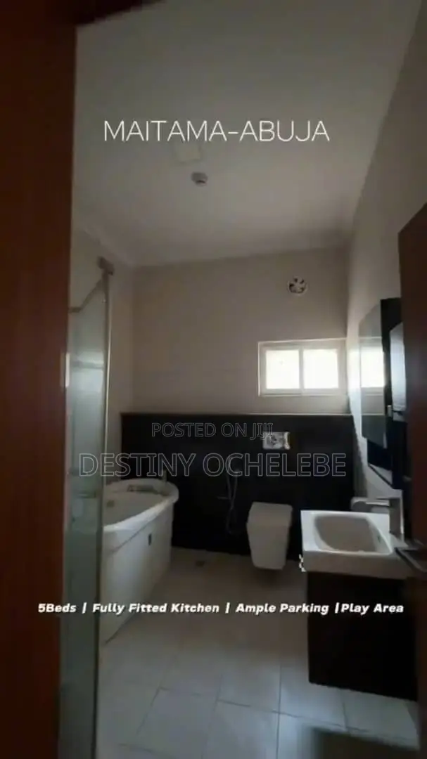 5bdrm Duplex in Maitama for sale