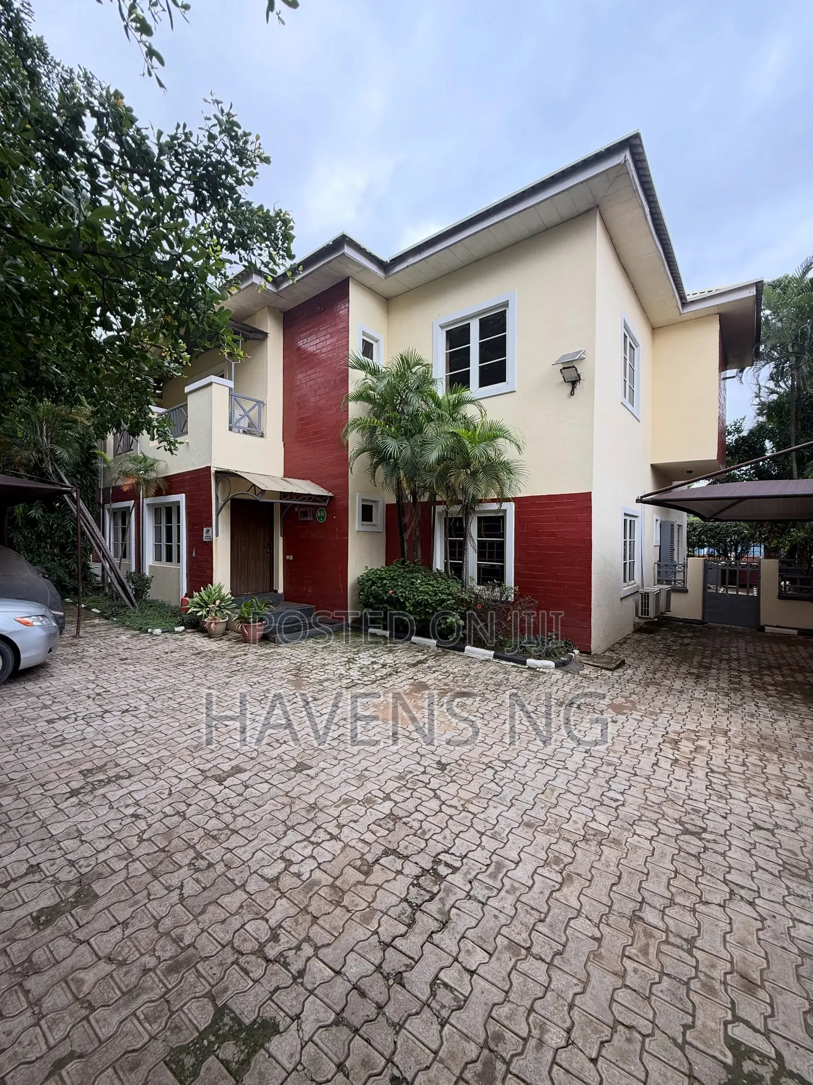 4bdrm Duplex in Kado for sale