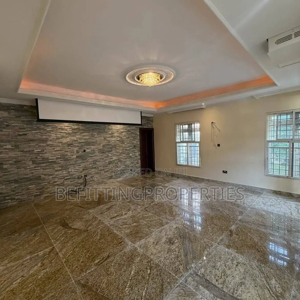 5bdrm Duplex in Abuja (FCT) for sale