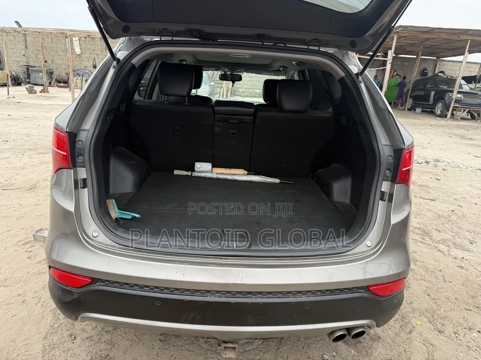 Hyundai Santa Fe Limited 4dr SUV AWD (3.3L 6cyl 6A) 2014 Gray