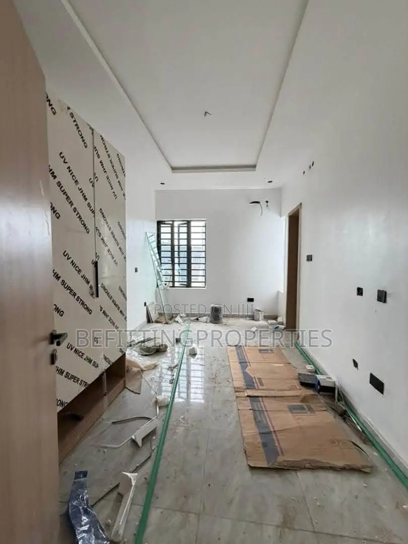 3bdrm House in Lagos State for sale