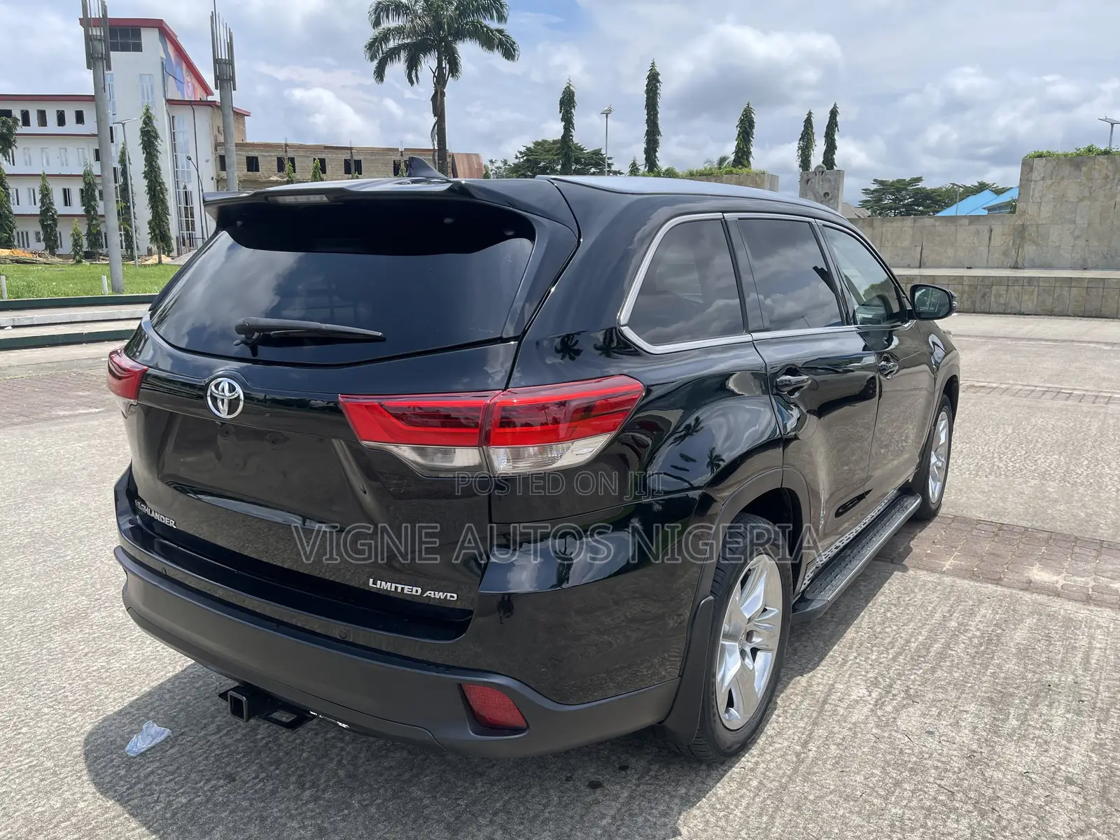 Toyota Highlander Limited 4dr SUV AWD (3.5L 6cyl 6A) 2014 Black
