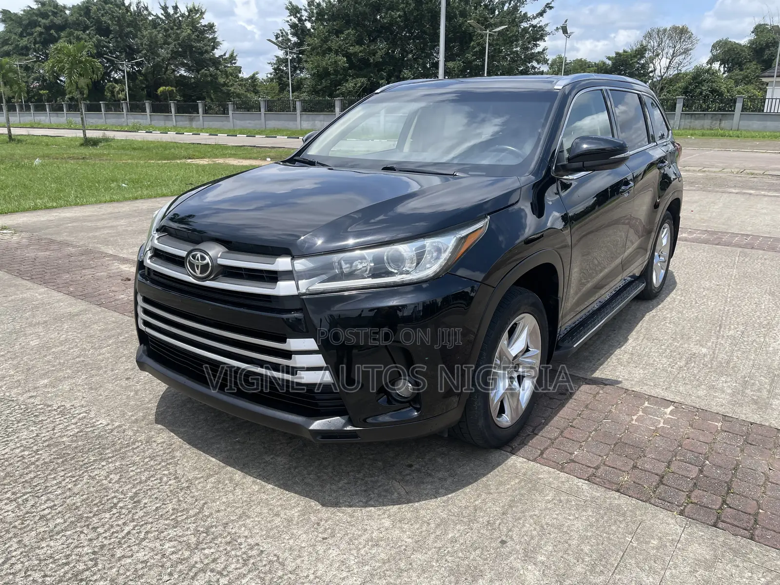 Toyota Highlander Limited 4dr SUV AWD (3.5L 6cyl 6A) 2014 Black