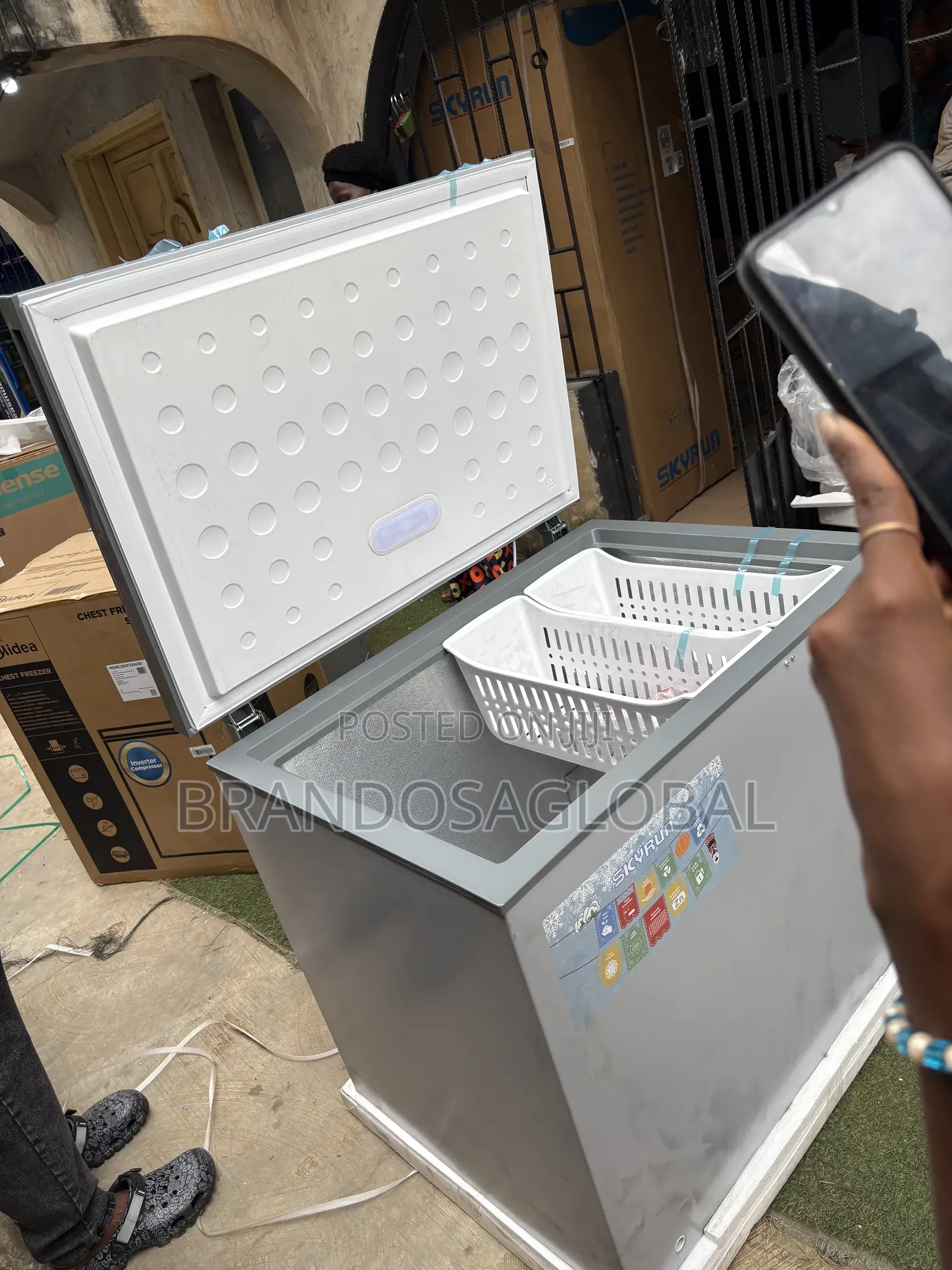 SkyRun BD-260A Deep Chest Freezer for Home