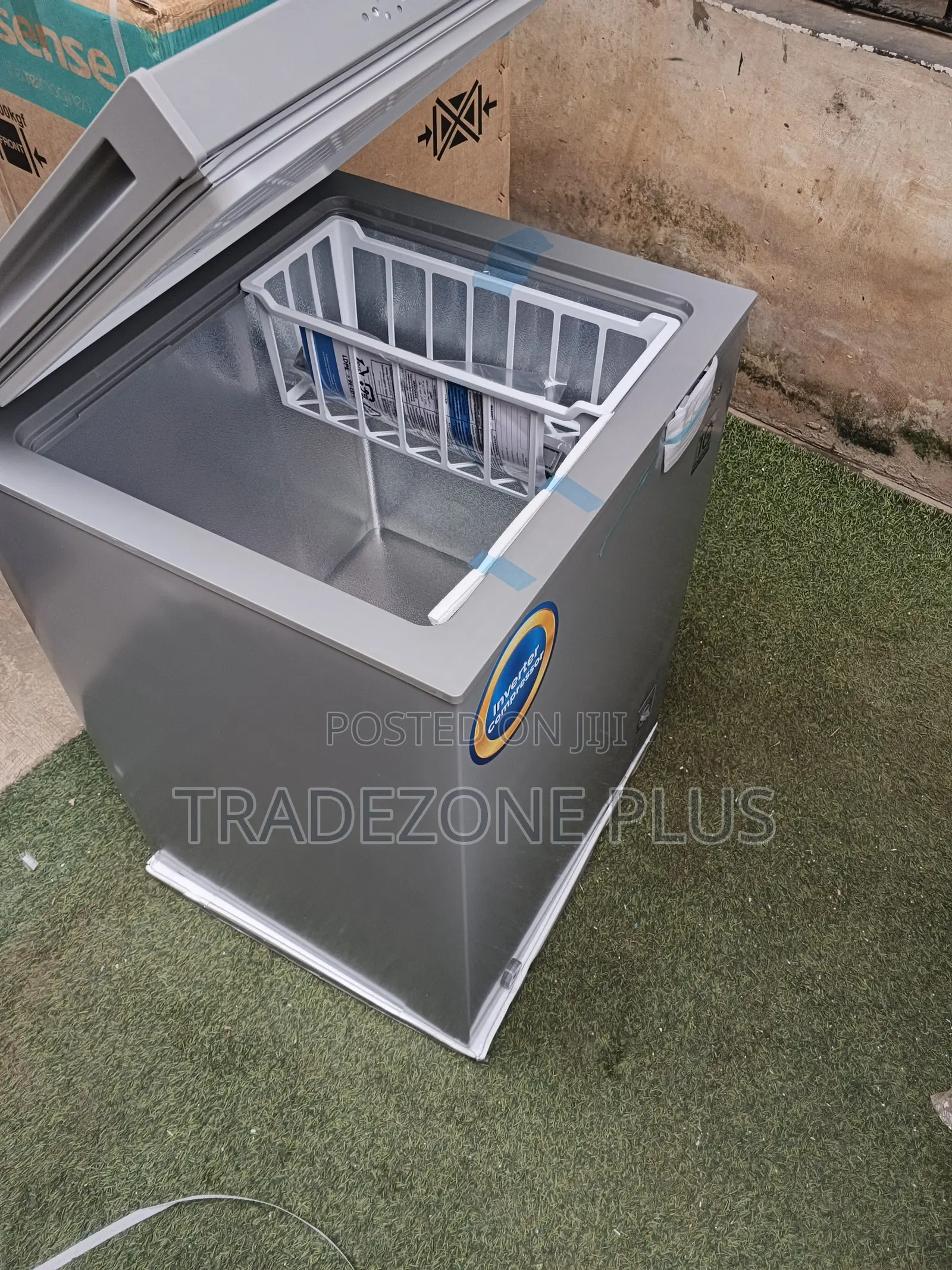 Midea 142L Large Capacity Chest Freezer