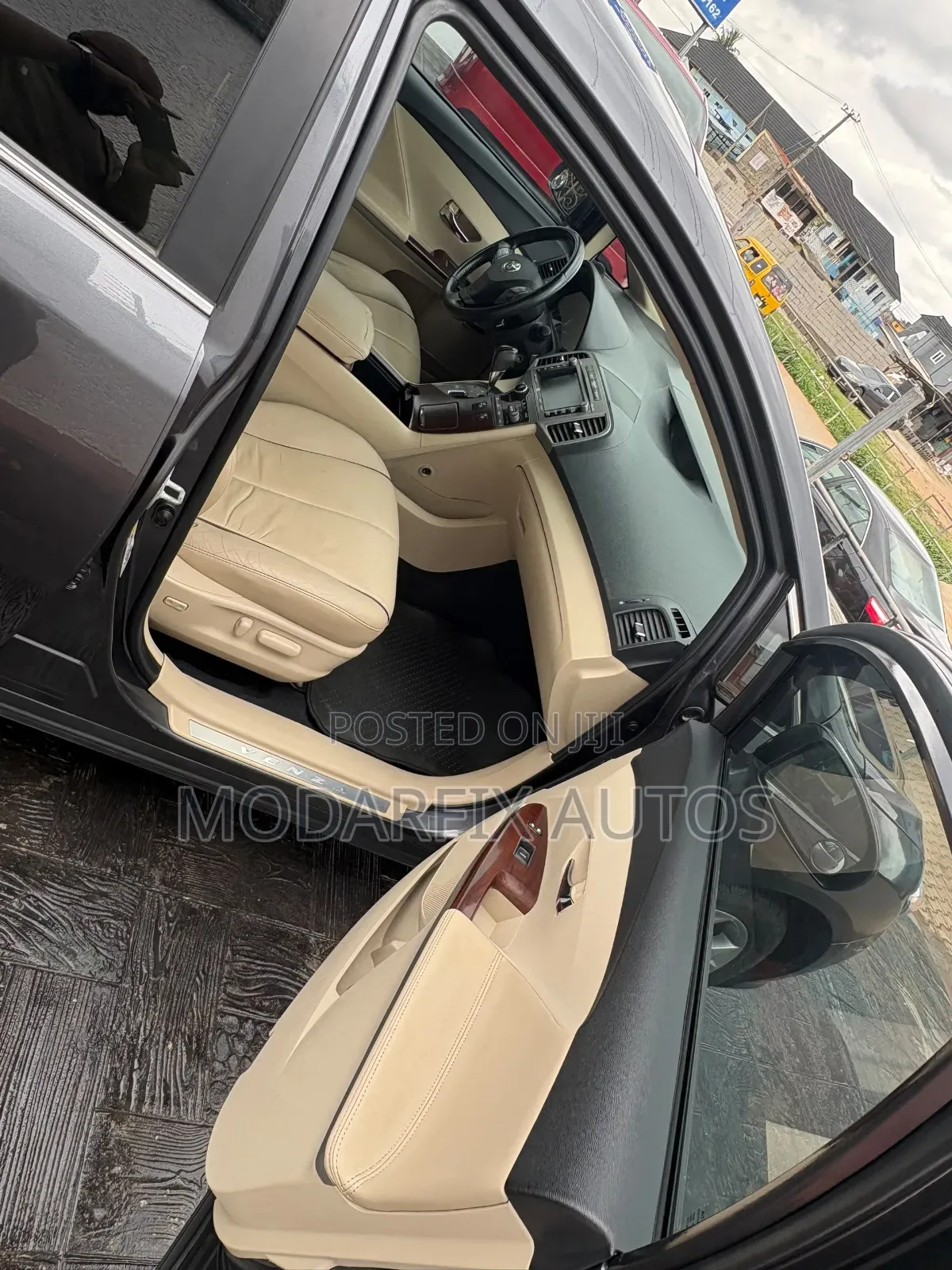 Toyota Venza AWD 2010 Gray