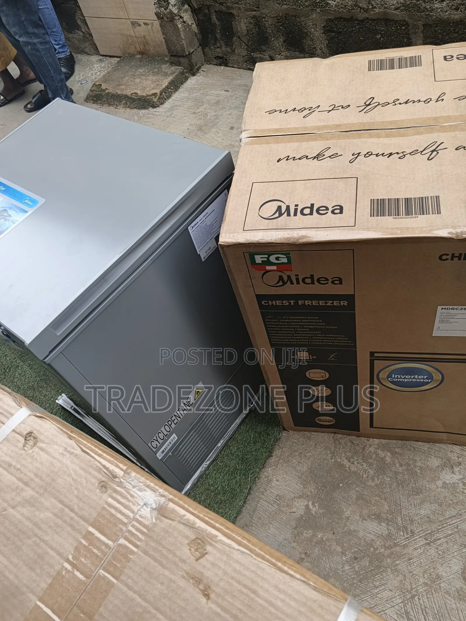 Midea MDRC265FZG43D 142L Household Freezer