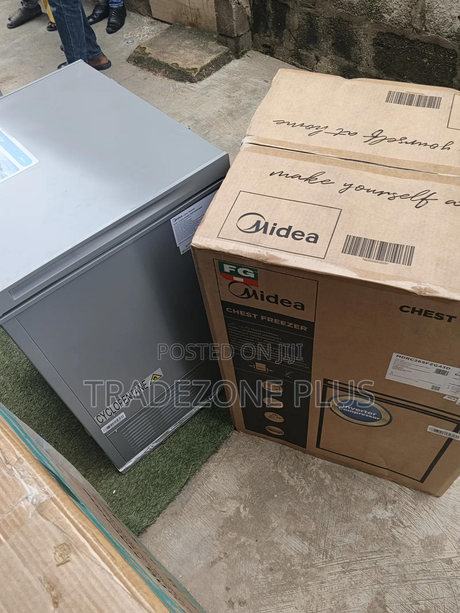 Midea MDRC265FZG43D 142L Household Freezer