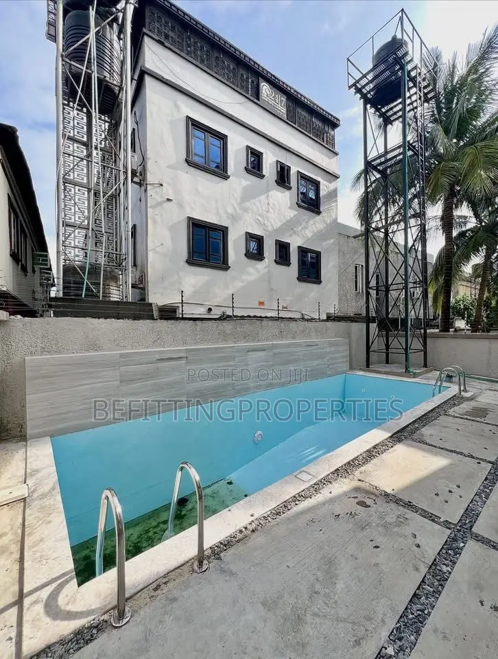 5bdrm House in Lekki for sale