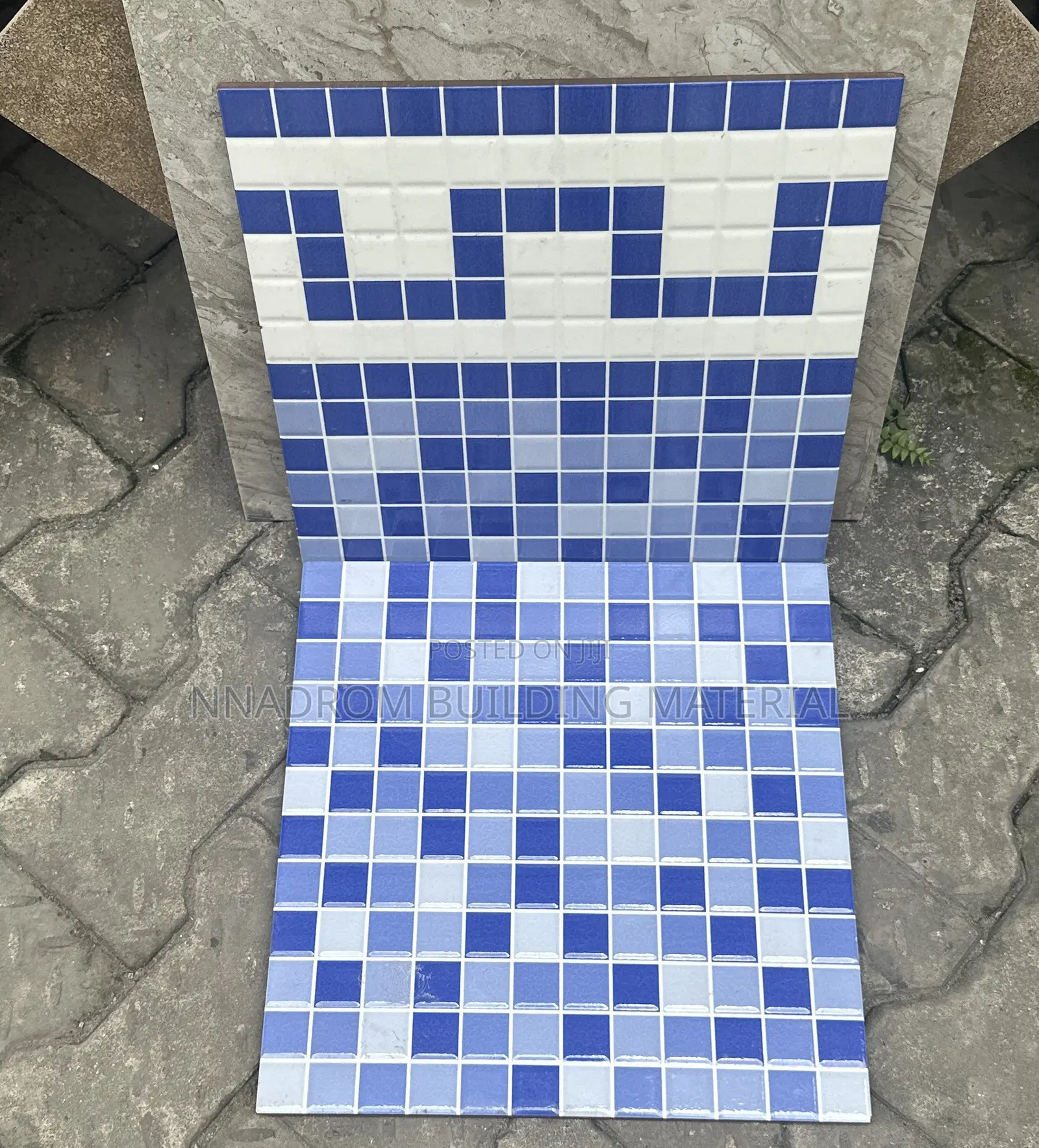 33/33 Marina Azule Glaze Ceramic Pool Tiles