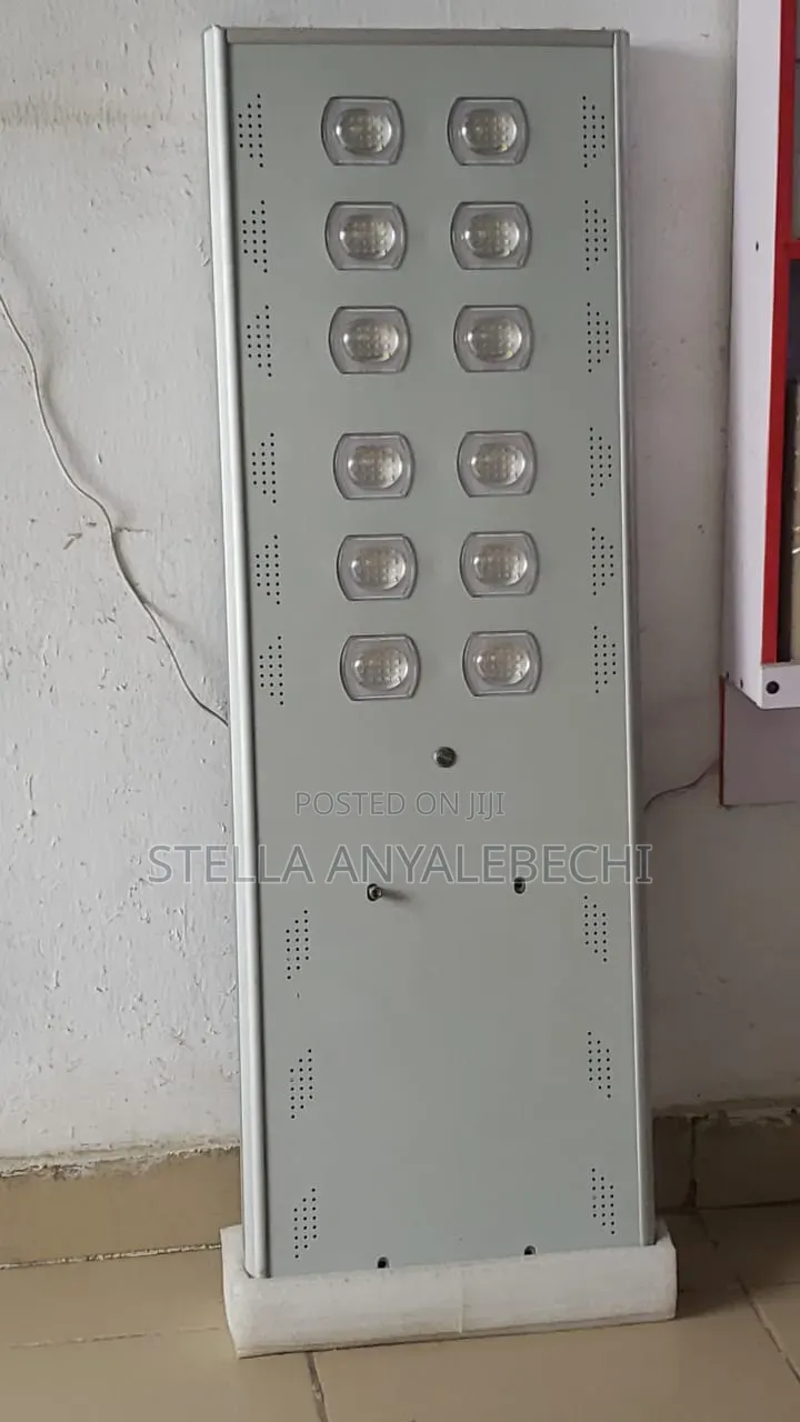 Quality 12 Eyes Solar Street Light