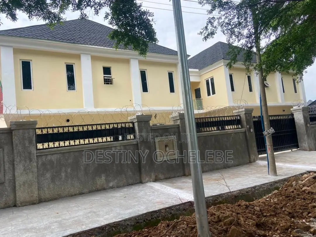 3bdrm Duplex in Gwarinpa for rent