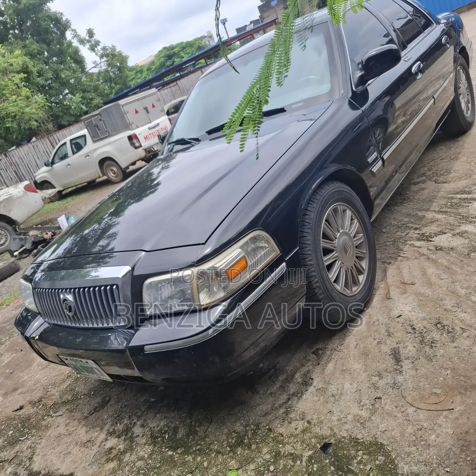 Mercury Grand Marquis LS 2010 Black