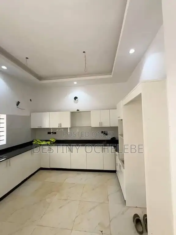 5bdrm Duplex in Katampe Extension for sale
