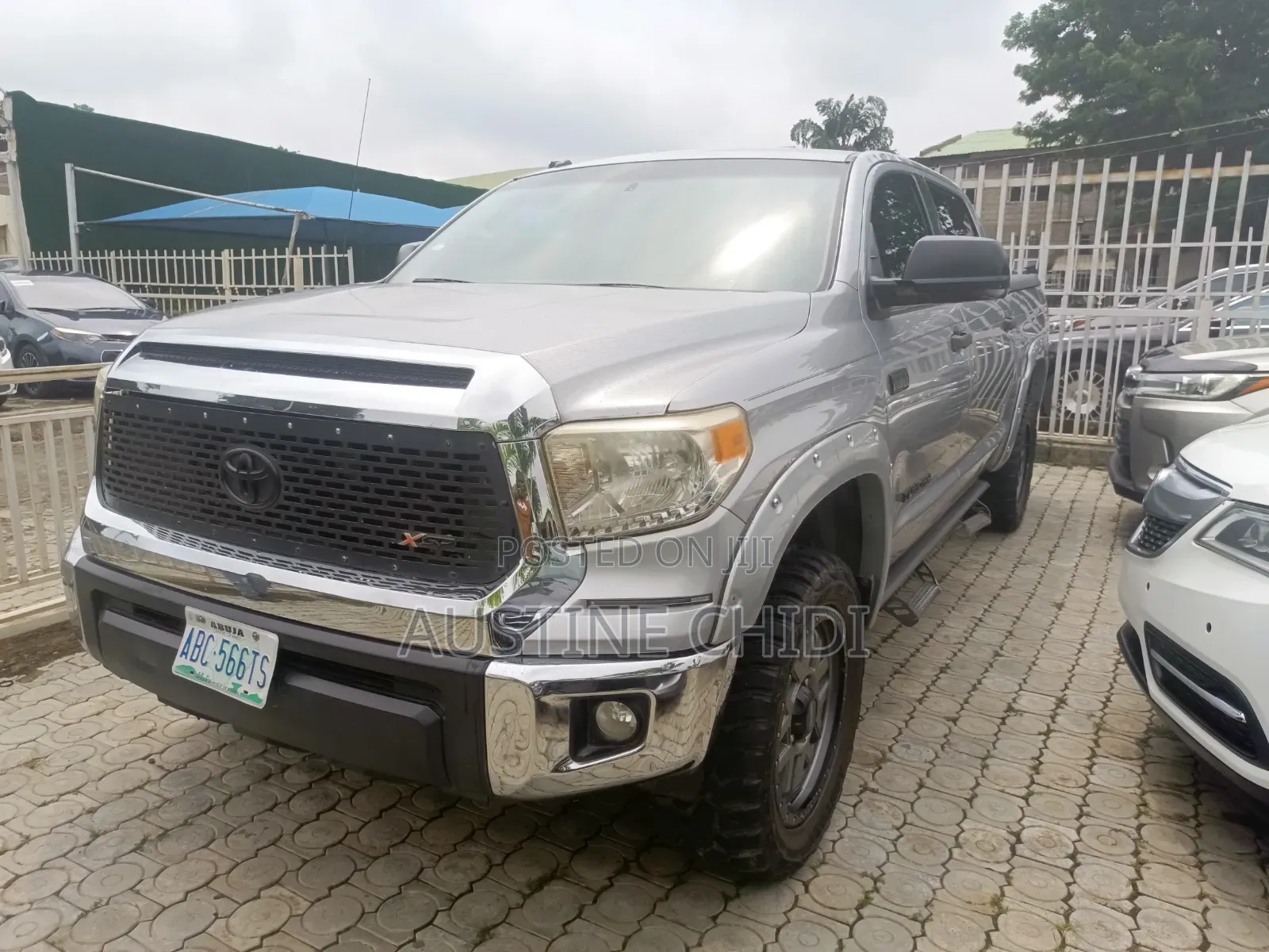 Toyota Tundra 2017 Silver