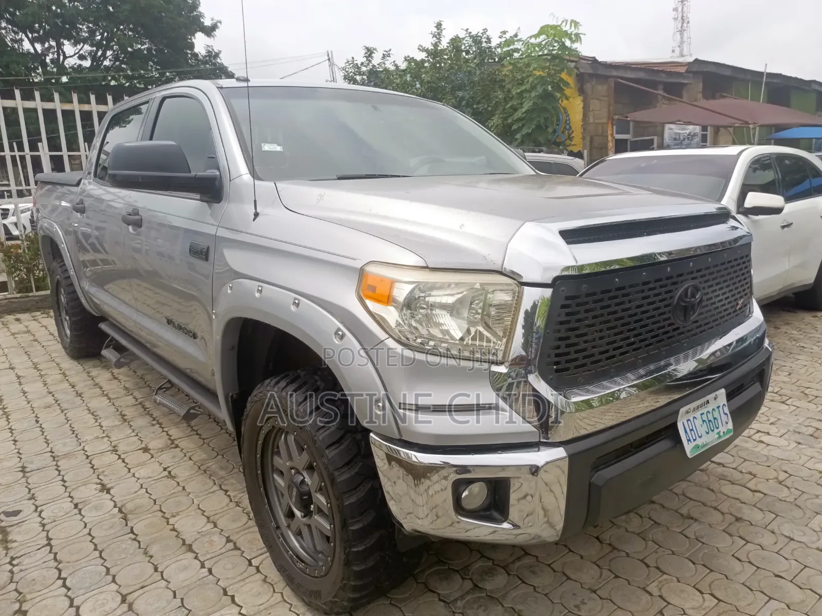 Toyota Tundra 2017 Silver