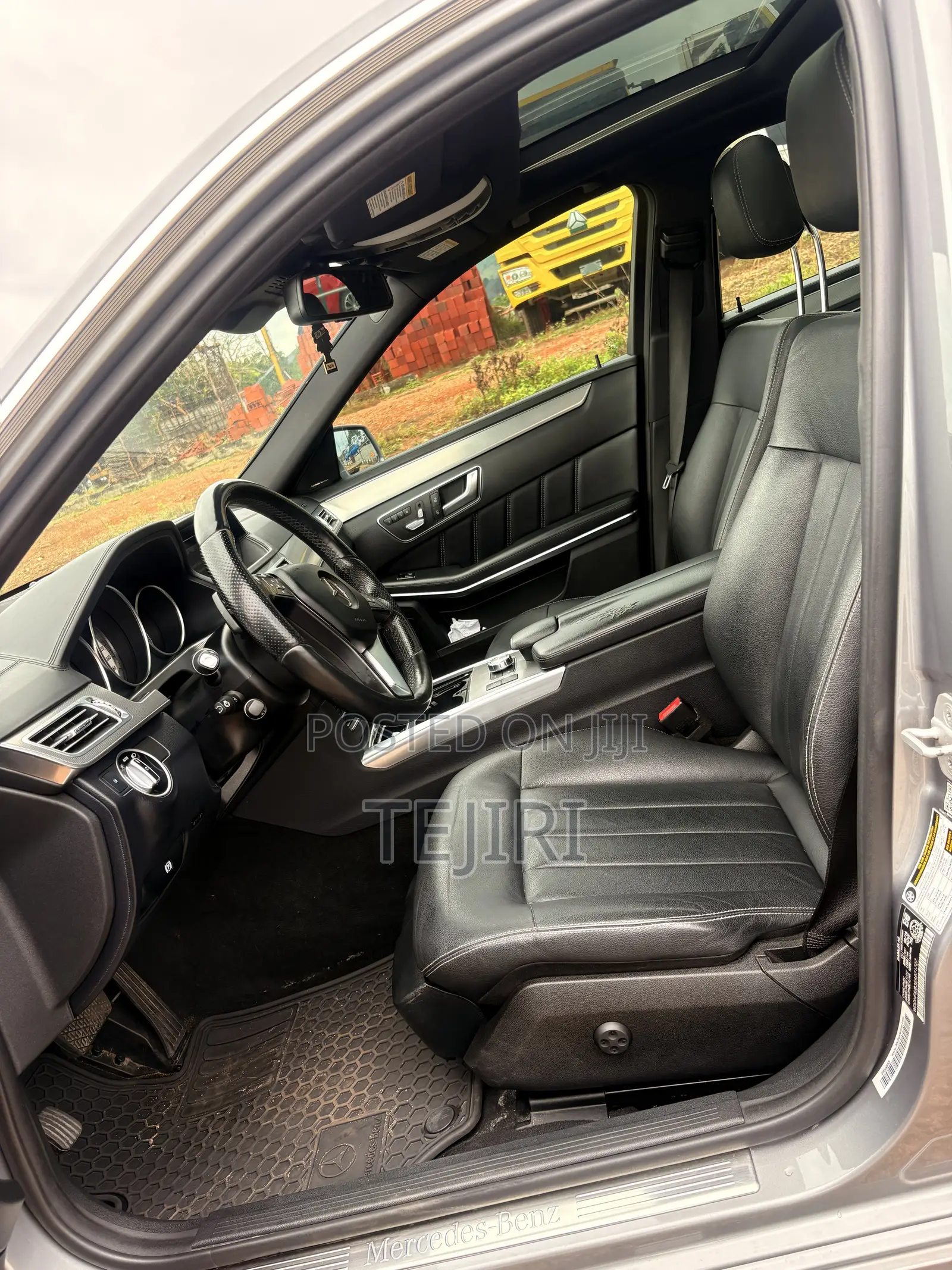 Mercedes-Benz E350 Base 4Matic Sedan AWD (3.5L 6cyl 7A) 2014 Gray