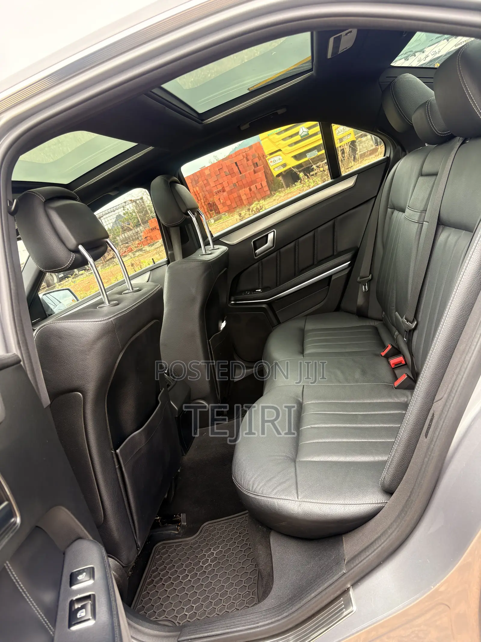 Mercedes-Benz E350 Base 4Matic Sedan AWD (3.5L 6cyl 7A) 2014 Gray