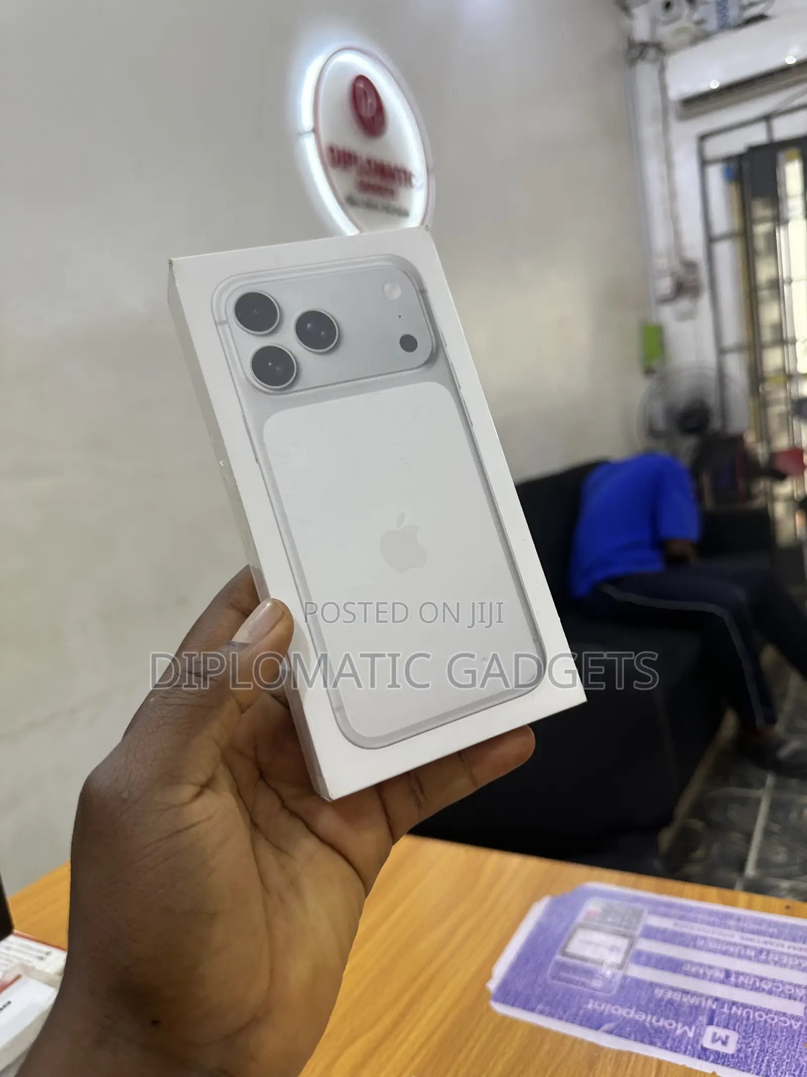 New Apple iPhone 17 Pro Max 256 GB White