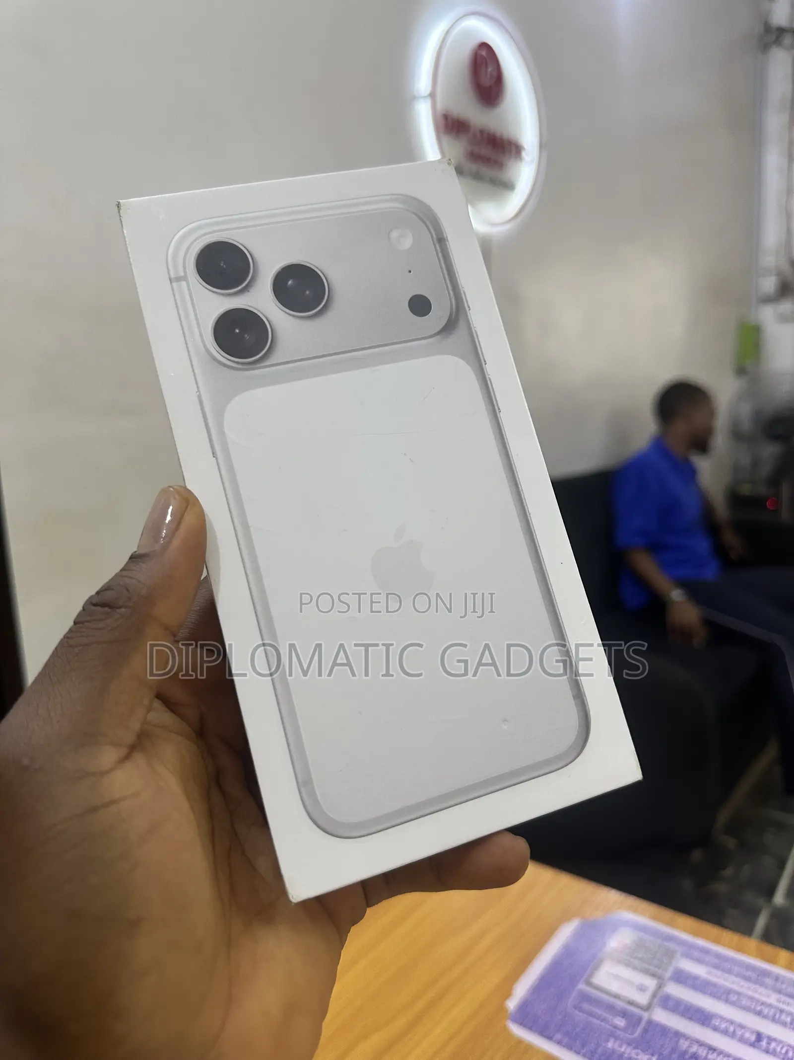 New Apple iPhone 17 Pro Max 256 GB White