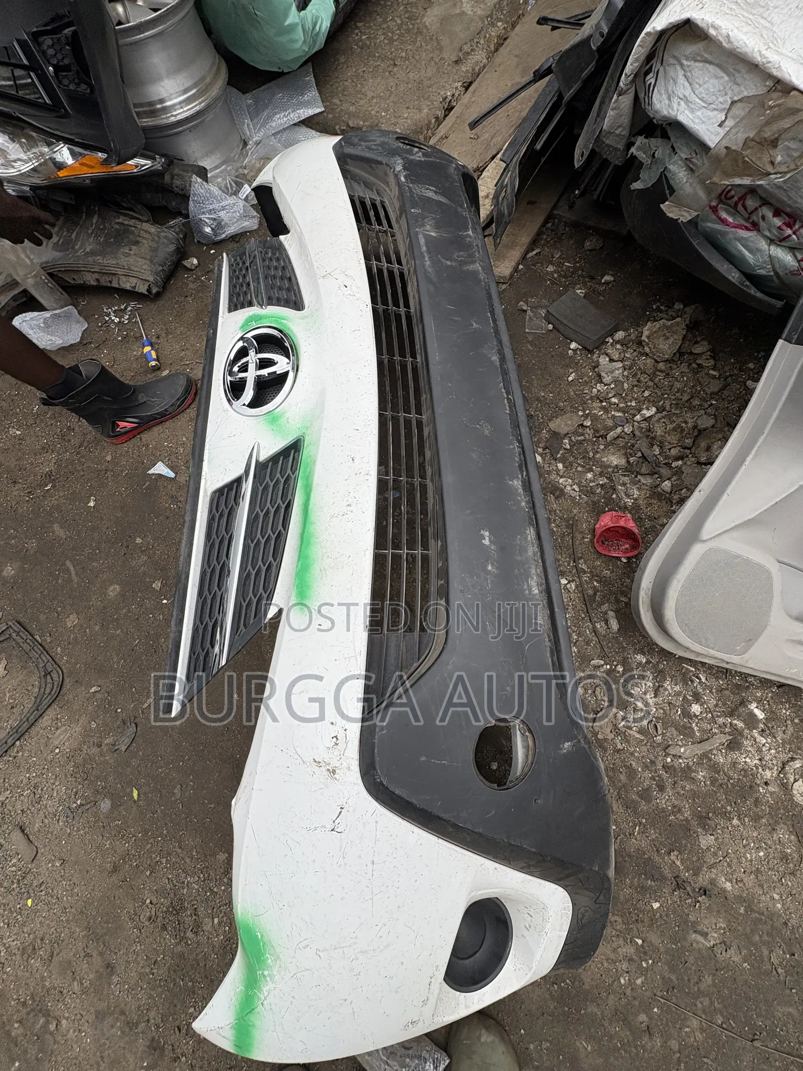 Complete Front Bumper RAV-4 2014 Tokunbo