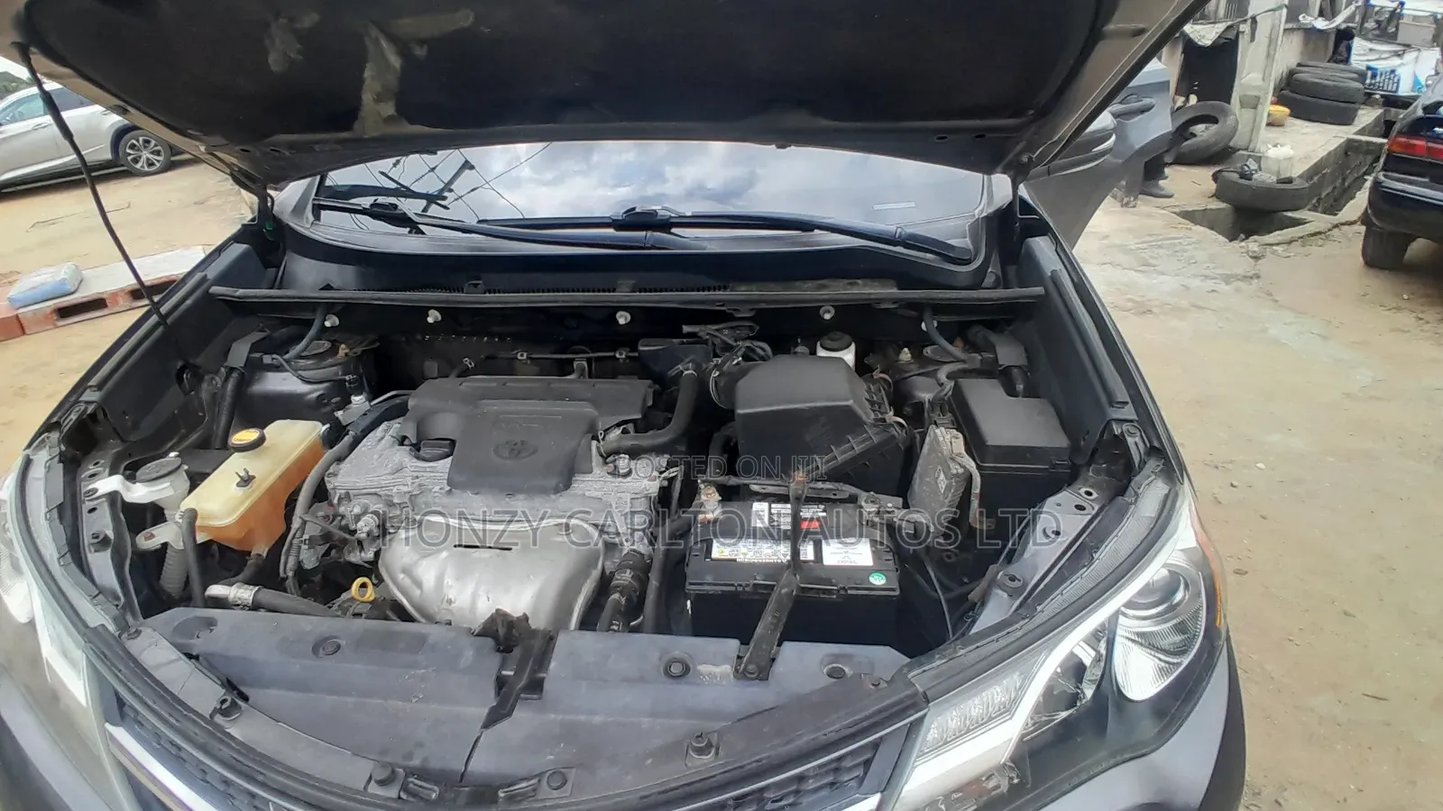 Toyota RAV4 LE 4dr SUV AWD (2.5L 4cyl 6A) 2014 Brown