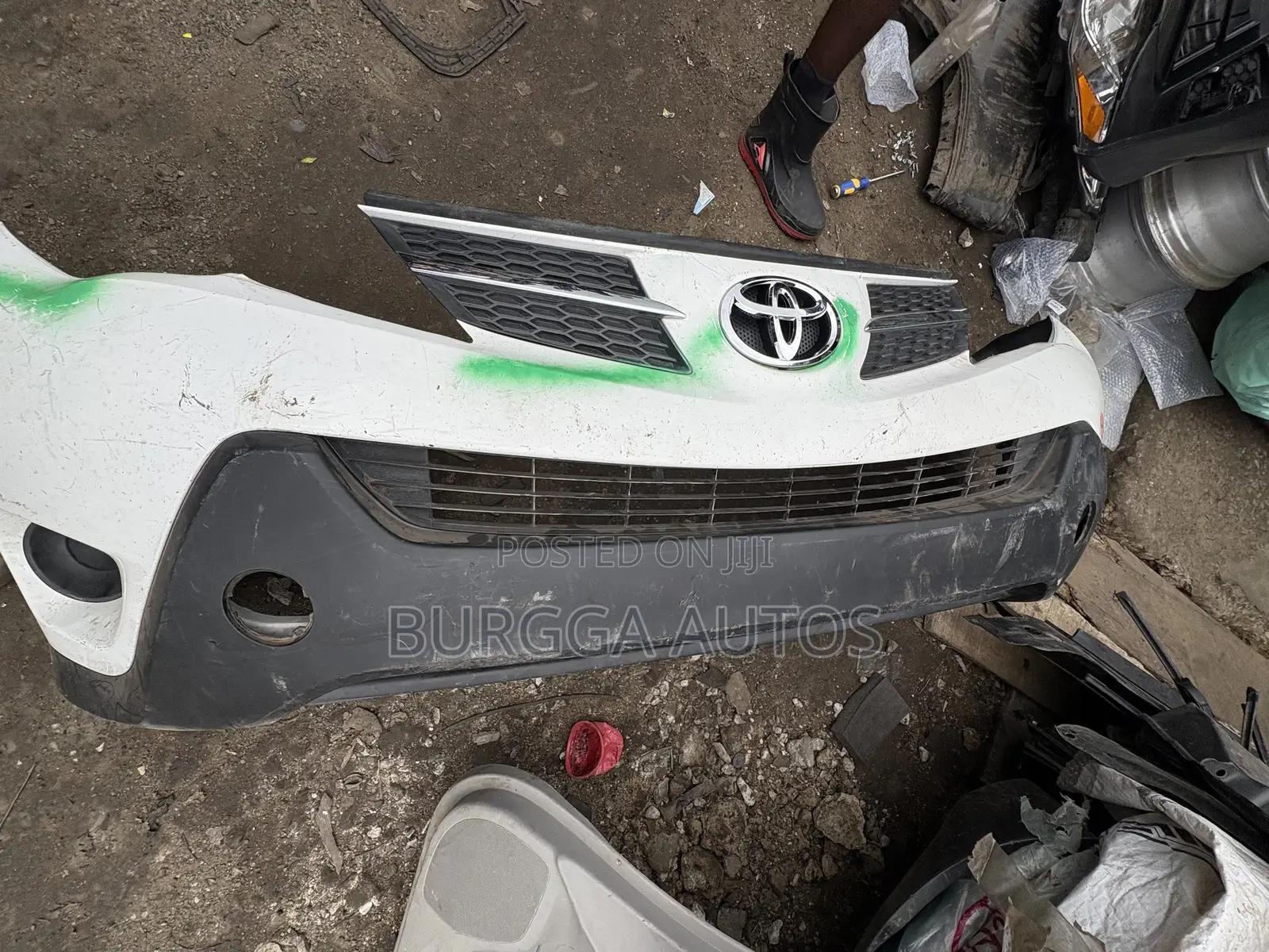Complete Front Bumper RAV-4 2014 Tokunbo
