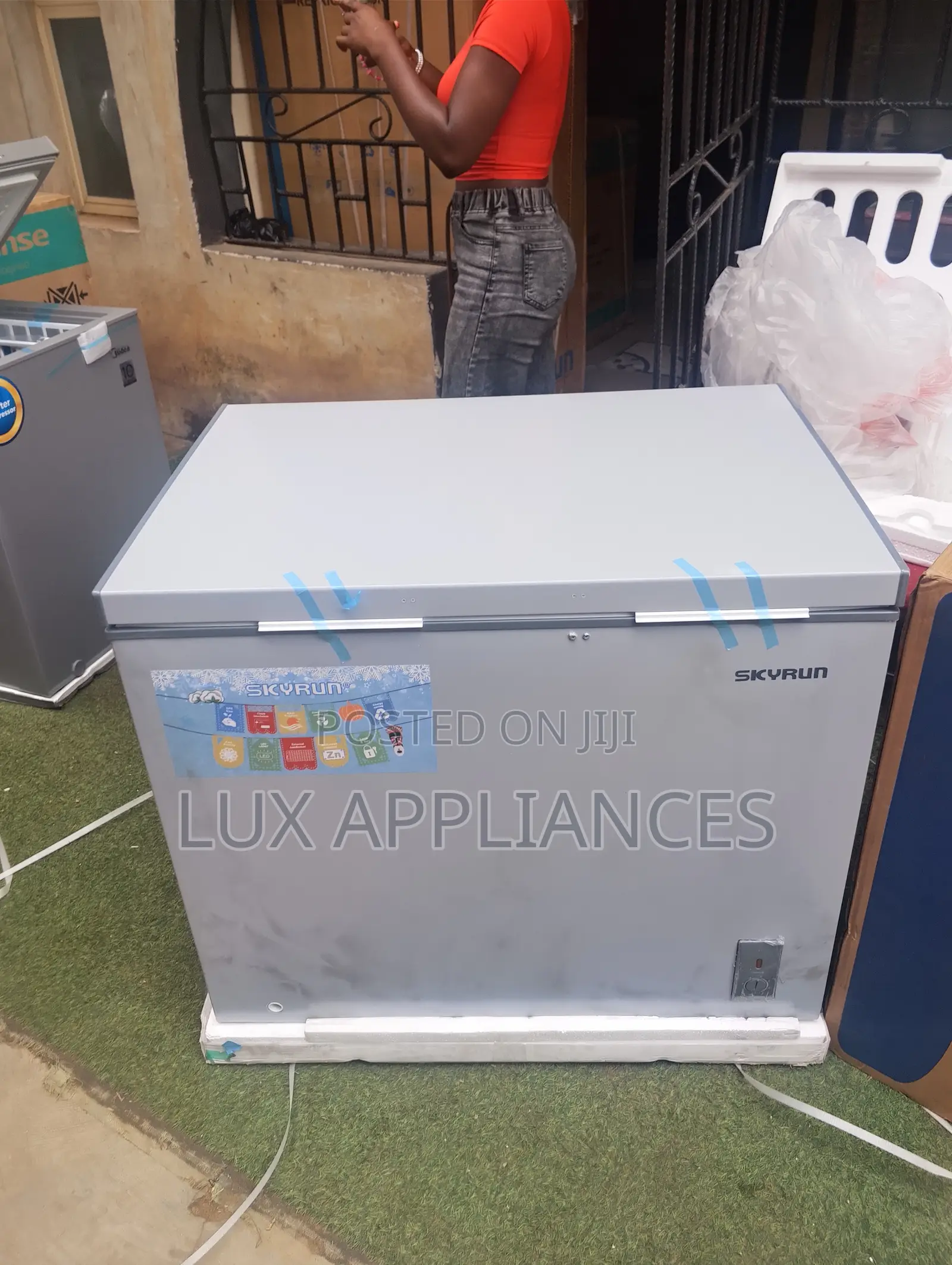 Skyrun 260L BD260A Chest Freezer