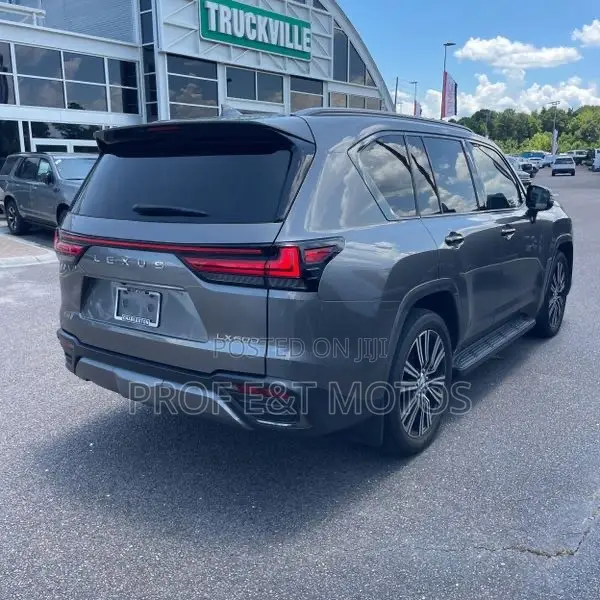 Lexus LX 600 2024 Gray