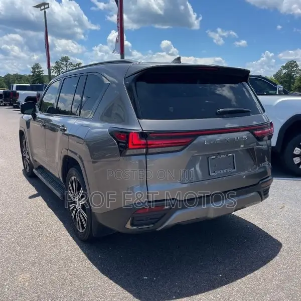 Lexus LX 600 2024 Gray