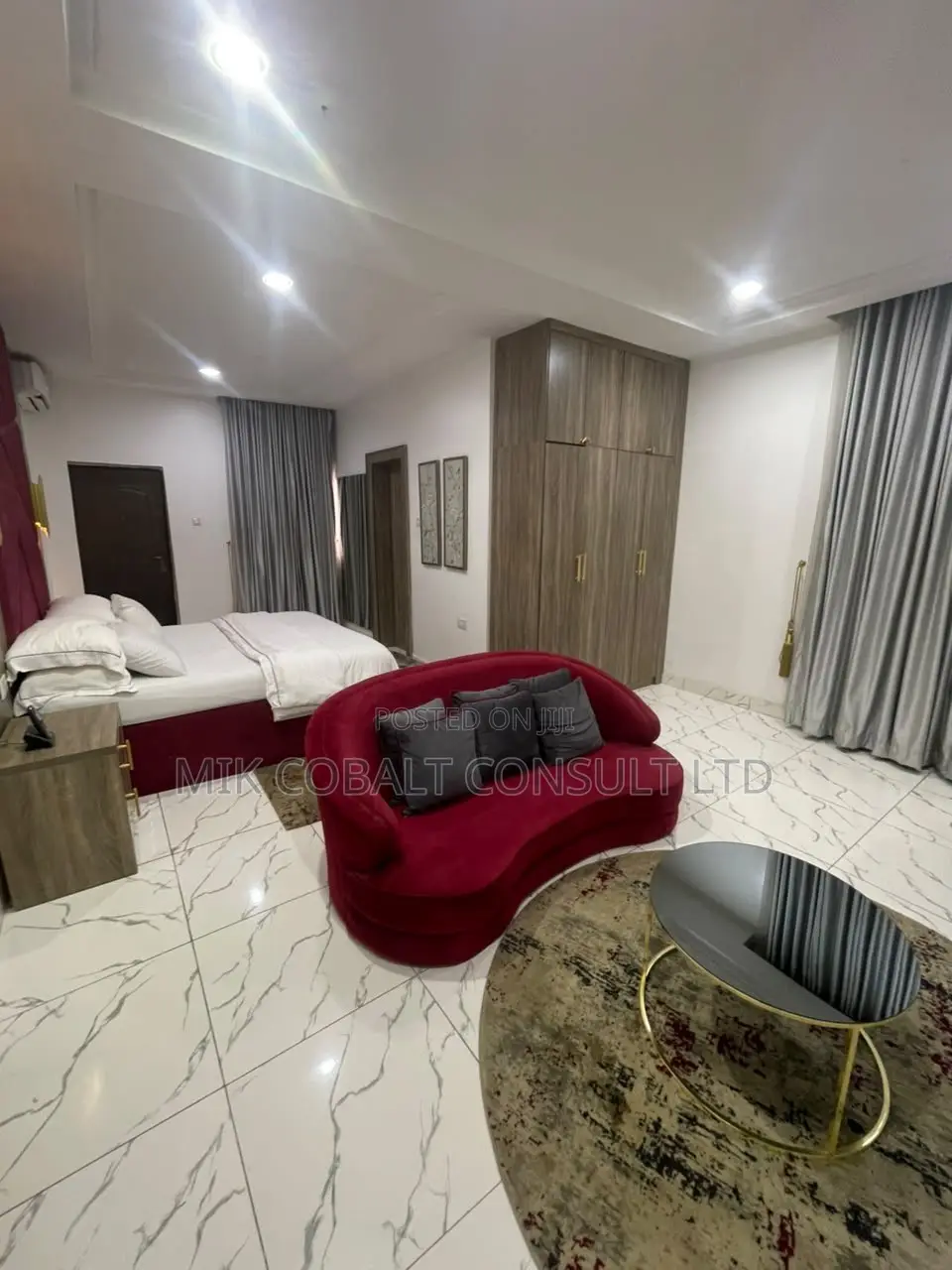 Furnished 4bdrm Townhouse / Terrace in By Gilmor, Jahi for rent
