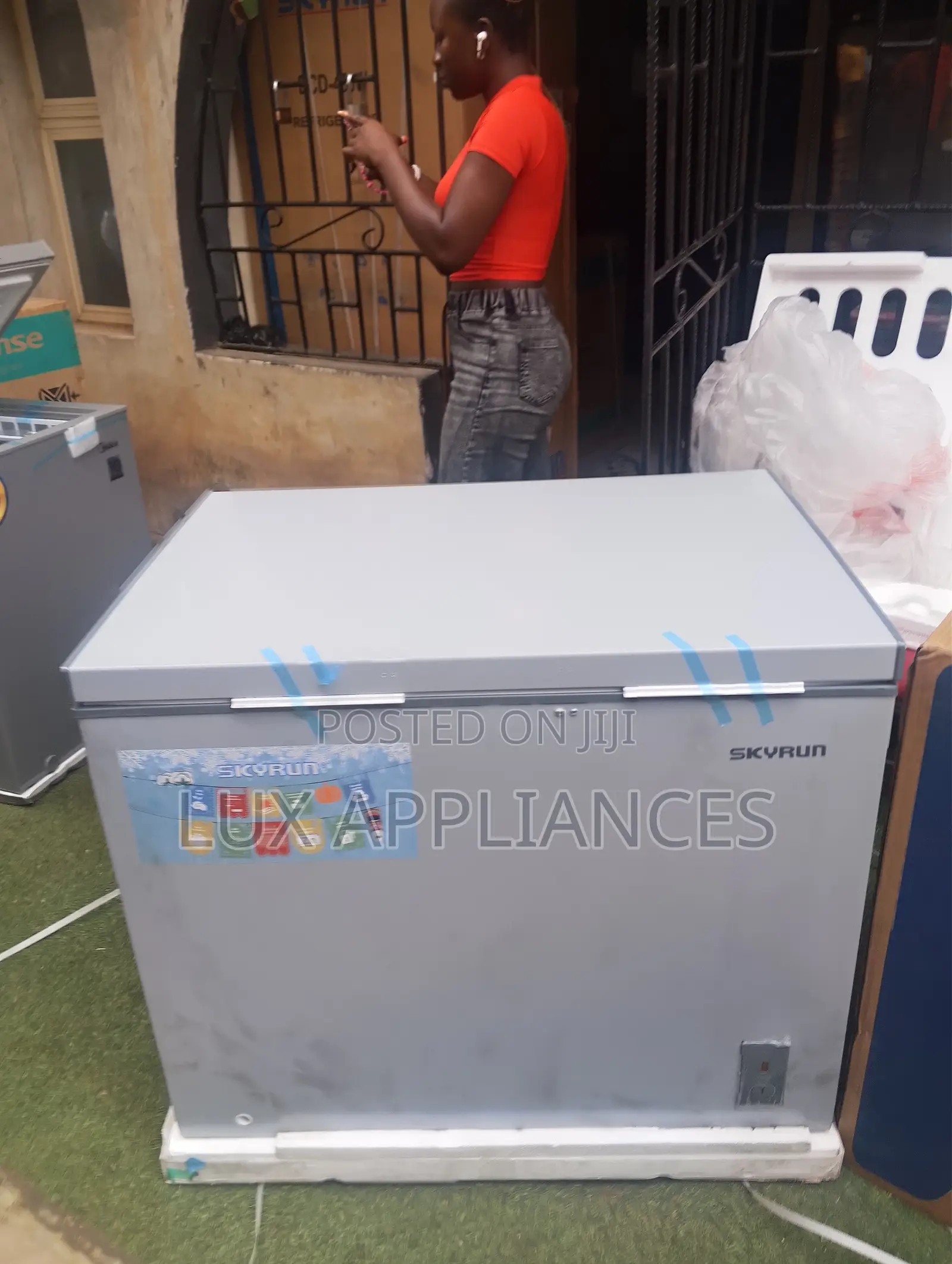 Skyrun BD260A 260L Chest Freezer