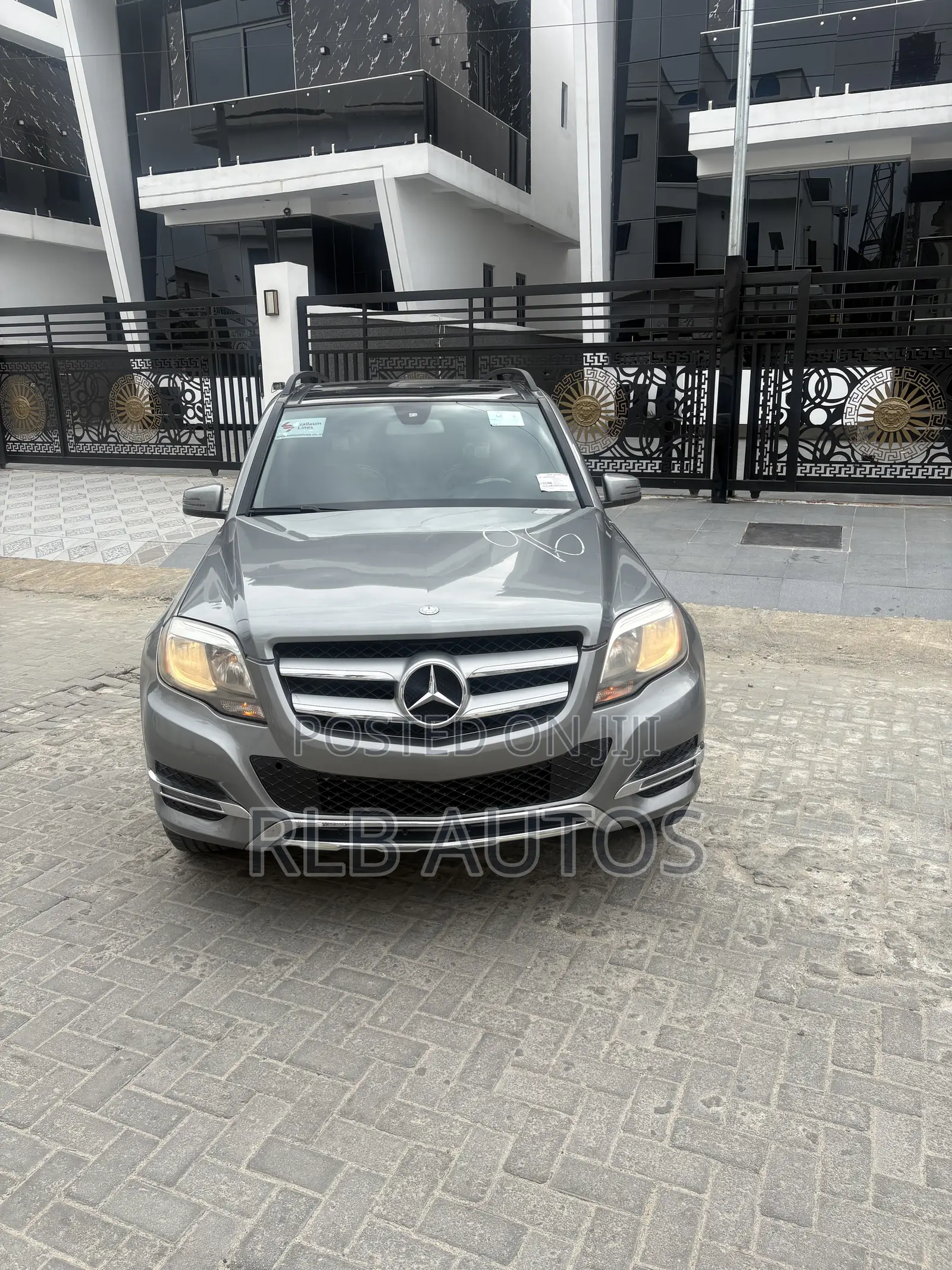 Mercedes-Benz GLK-Class Base GLK 350 4dr AWD 4MATIC (3.5L 6cyl 7A) 2015