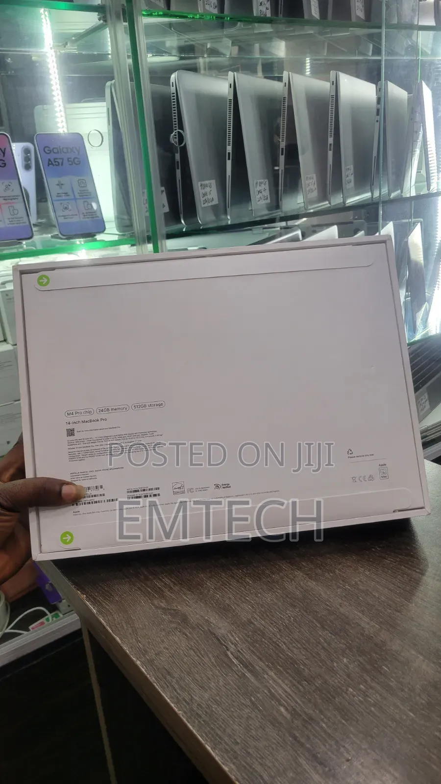 Laptop Apple MacBook Pro 2024 M4 24GB Apple M4 Pro SSD 512GB
