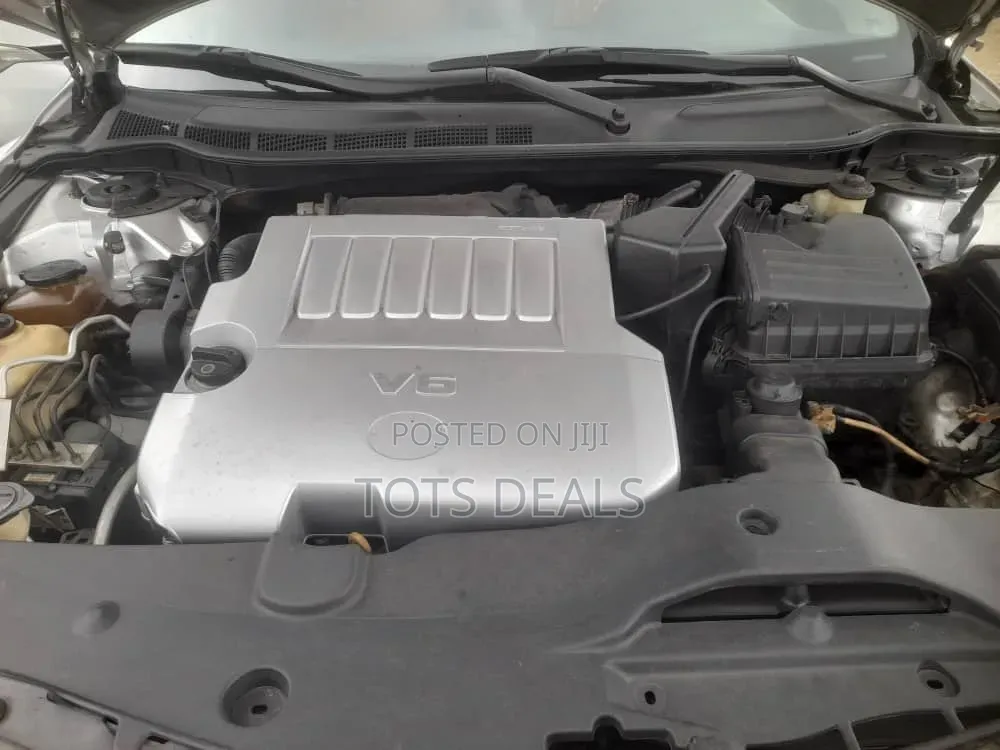 Toyota Camry SE V6 4dr Sedan (3.5L 6cyl 6AM) 2009 Silver