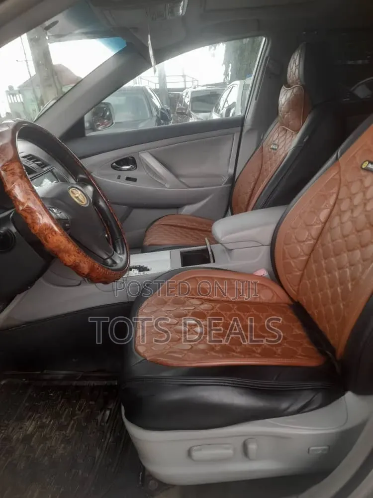 Toyota Camry SE V6 4dr Sedan (3.5L 6cyl 6AM) 2009 Silver