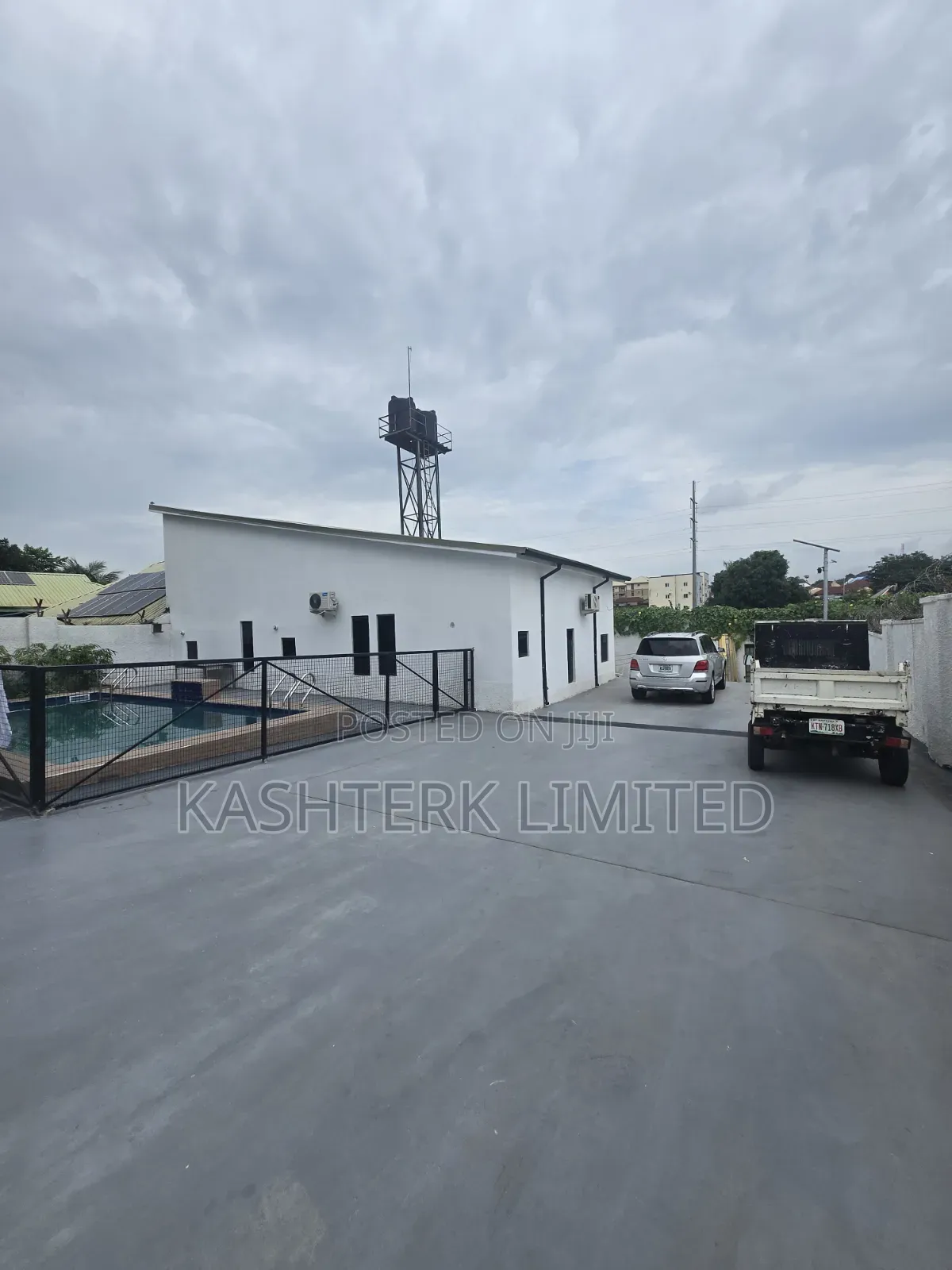 5bdrm Duplex in Gadua Estate, Gaduwa for sale