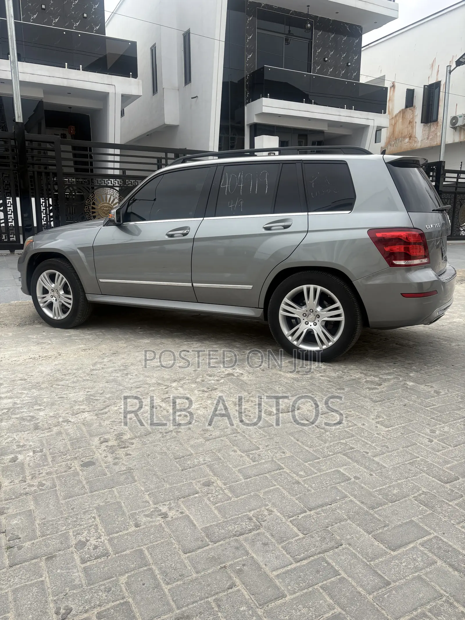 Mercedes-Benz GLK-Class Base GLK 350 4dr AWD 4MATIC (3.5L 6cyl 7A) 2015