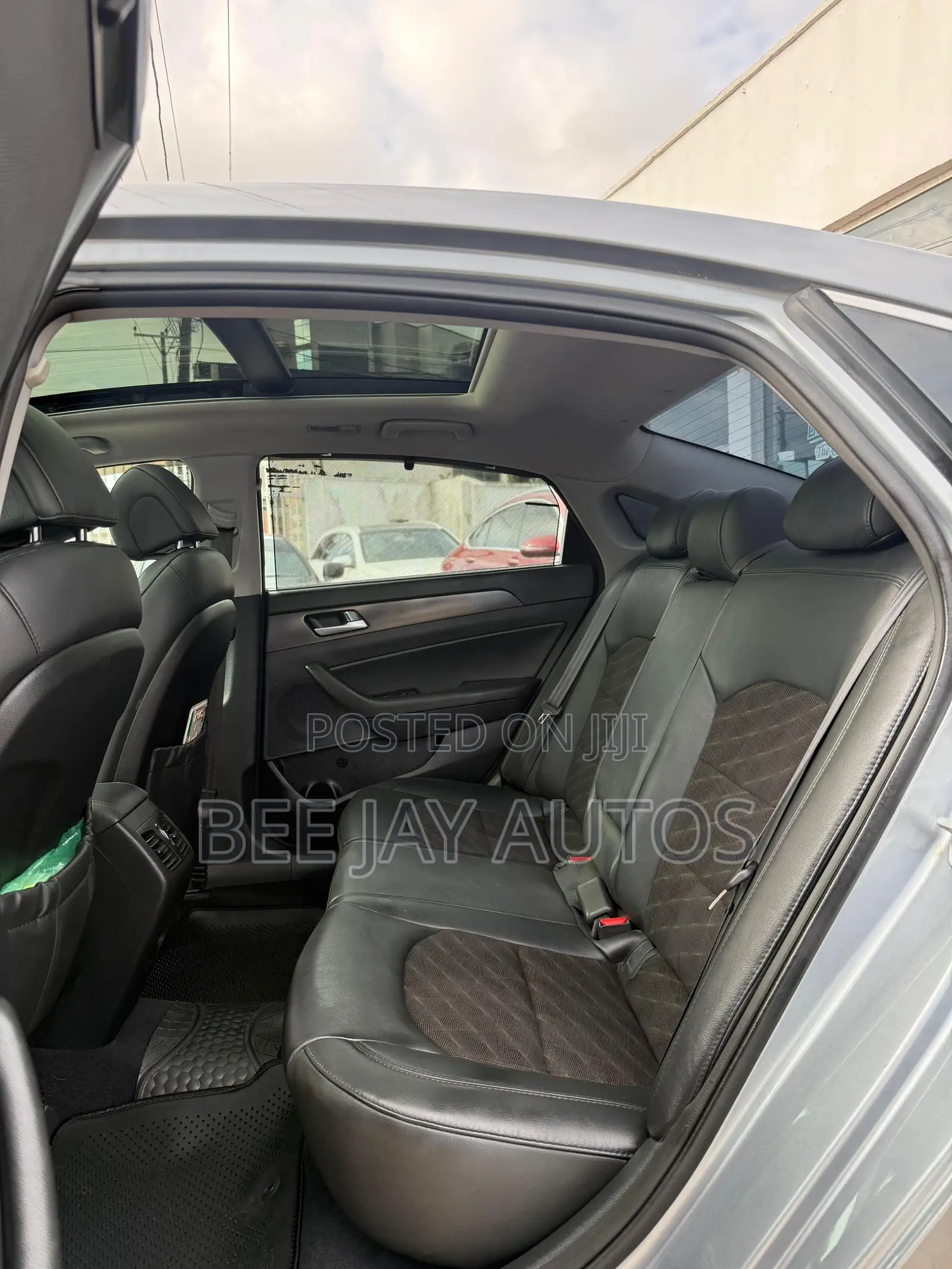 Hyundai Sonata Sport 4dr Sedan (2.4L 4cyl 6A) 2015 Gray